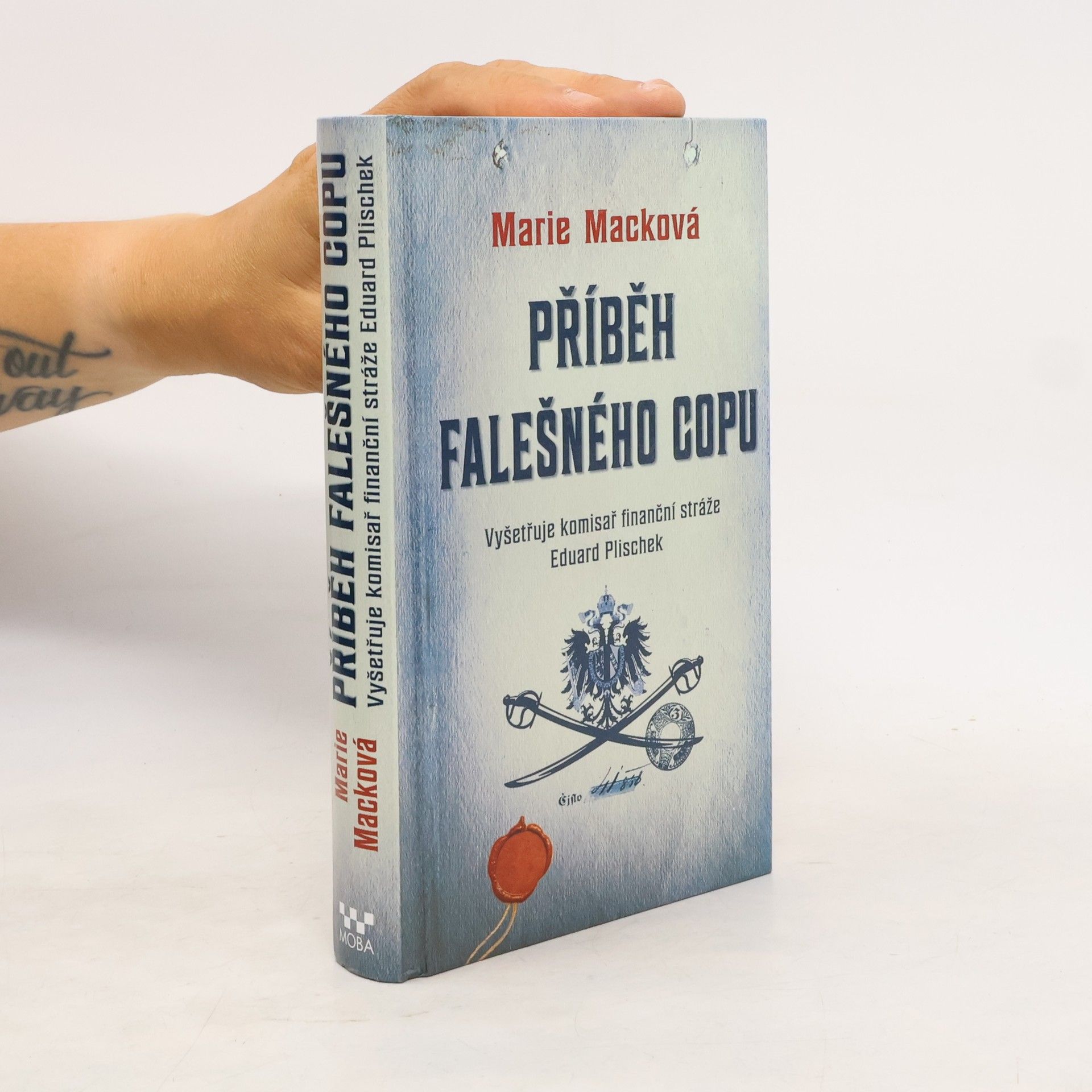 Marie Macková Příběh falešného copu
