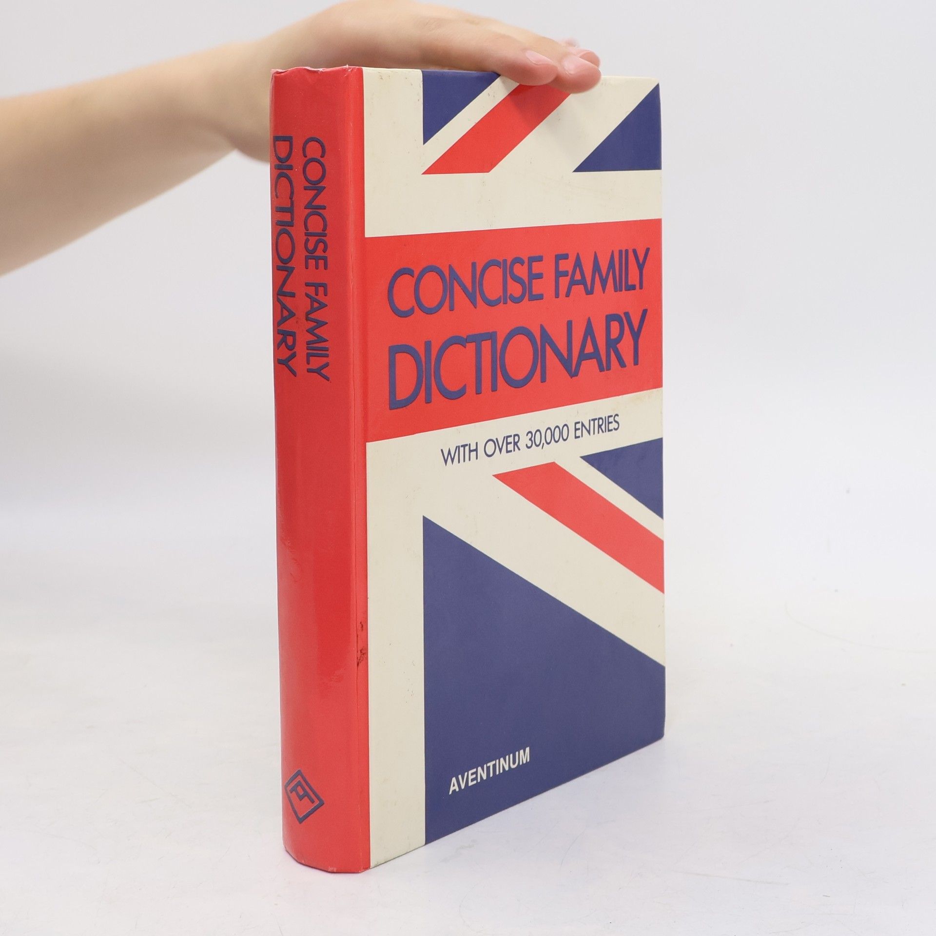 Autorenkollektiv Concise Family Dictionary