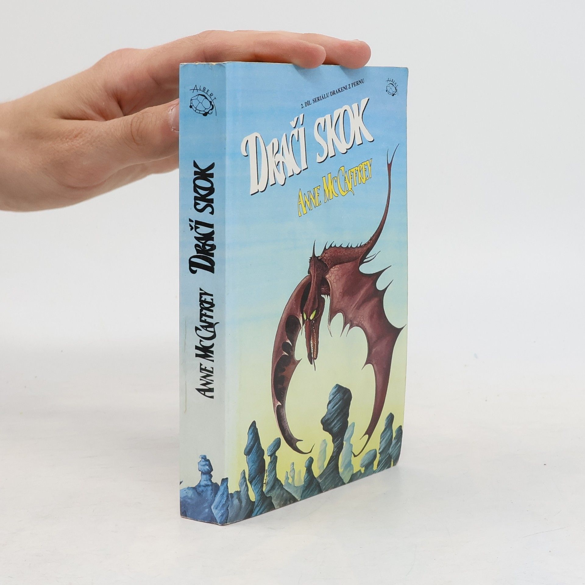 Anne McCaffrey Drakeni z Pernu 2. Dračí skok