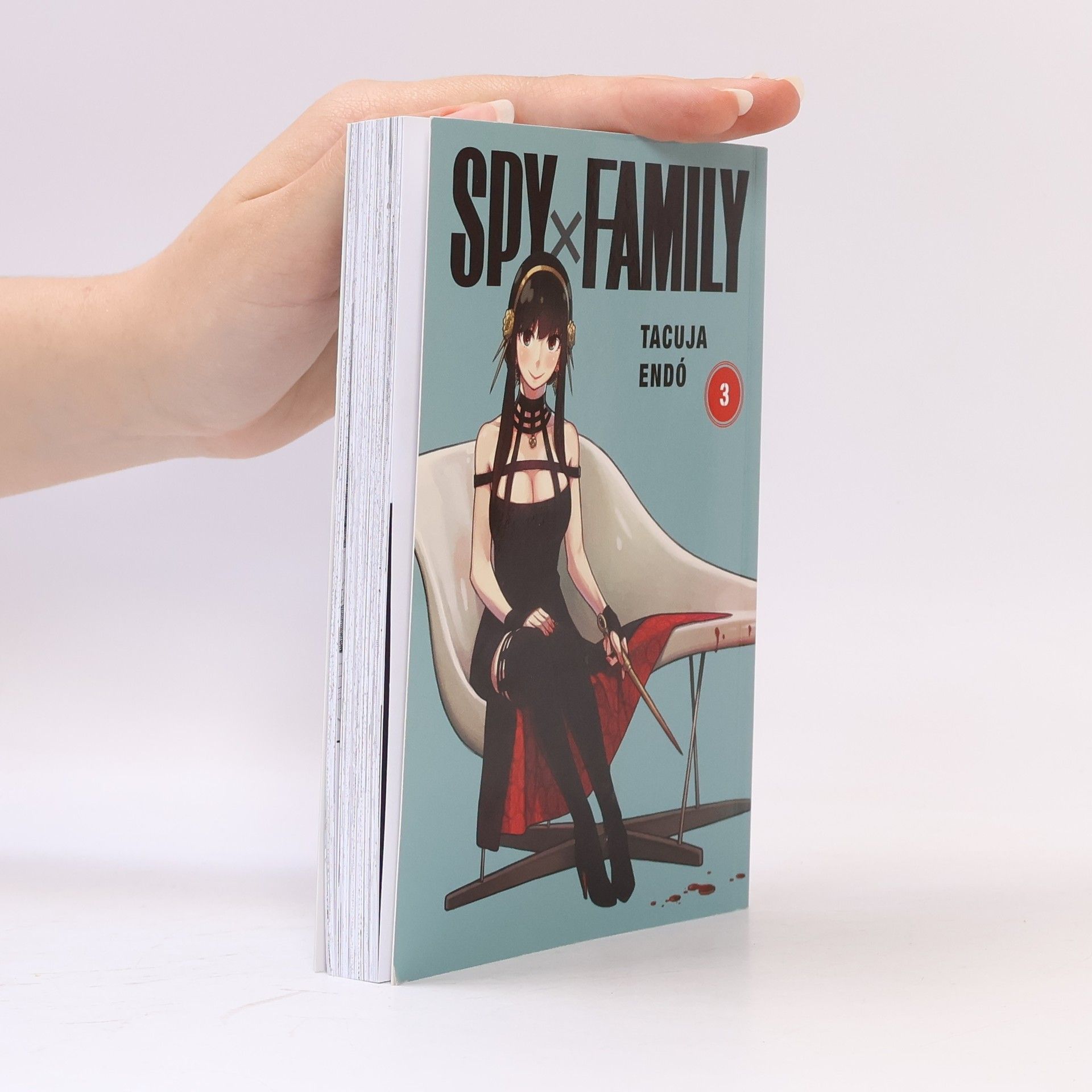 Tacuja Endó Spy x Family 3