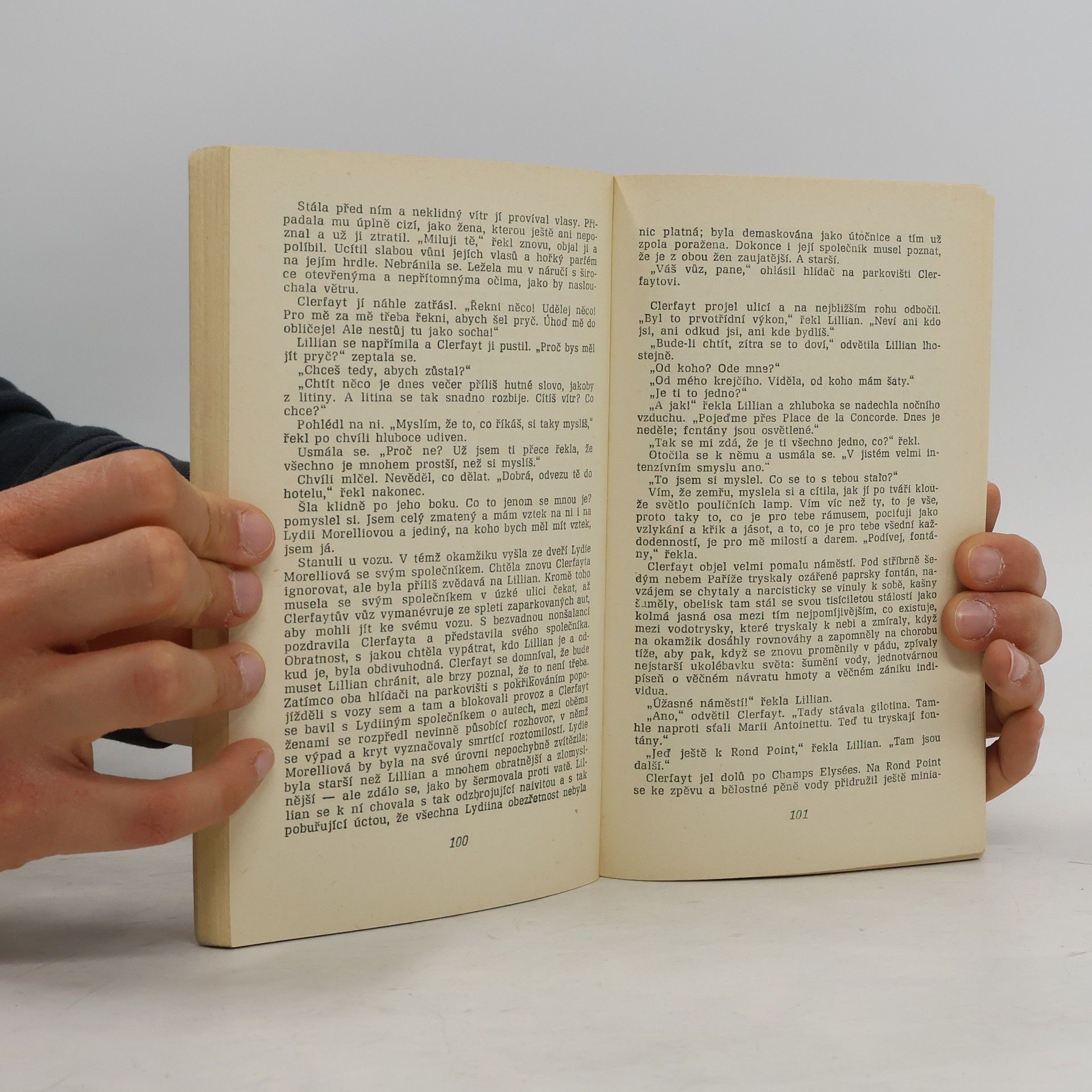 Erich Maria Remarque Nebe nezná vyvolených
