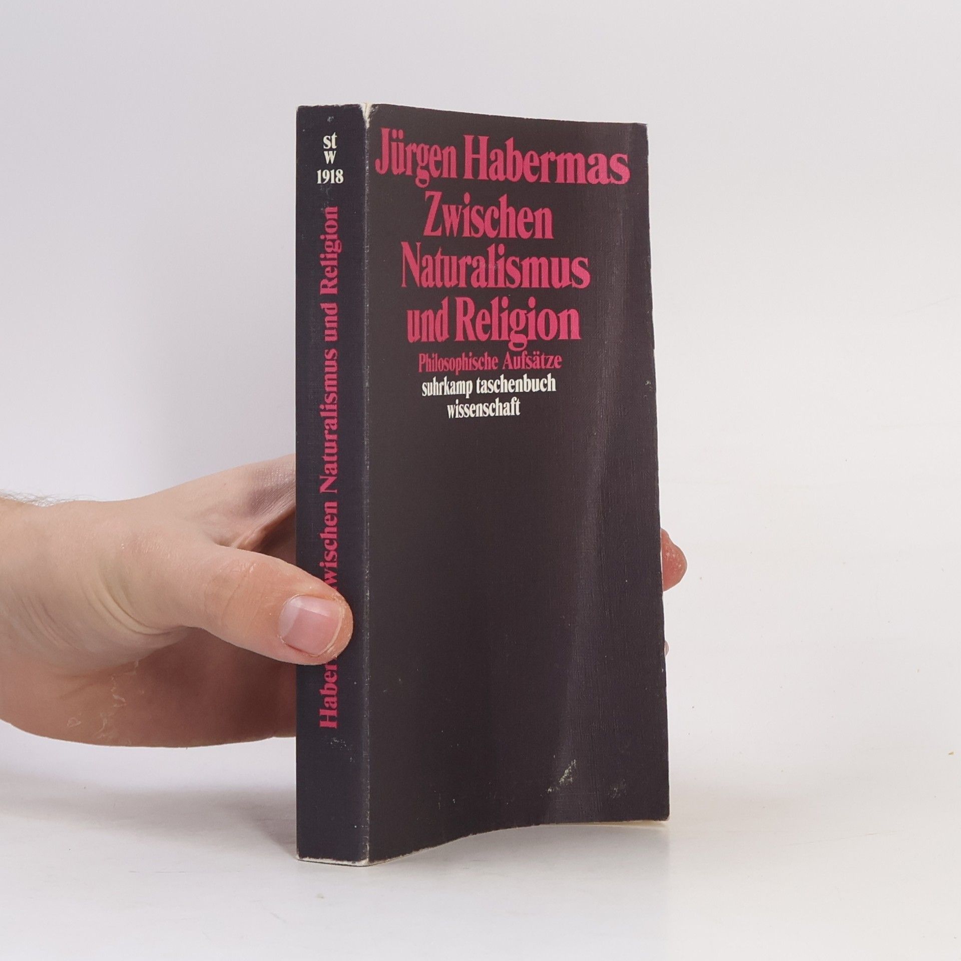 Zwischen Naturalismus und Religion