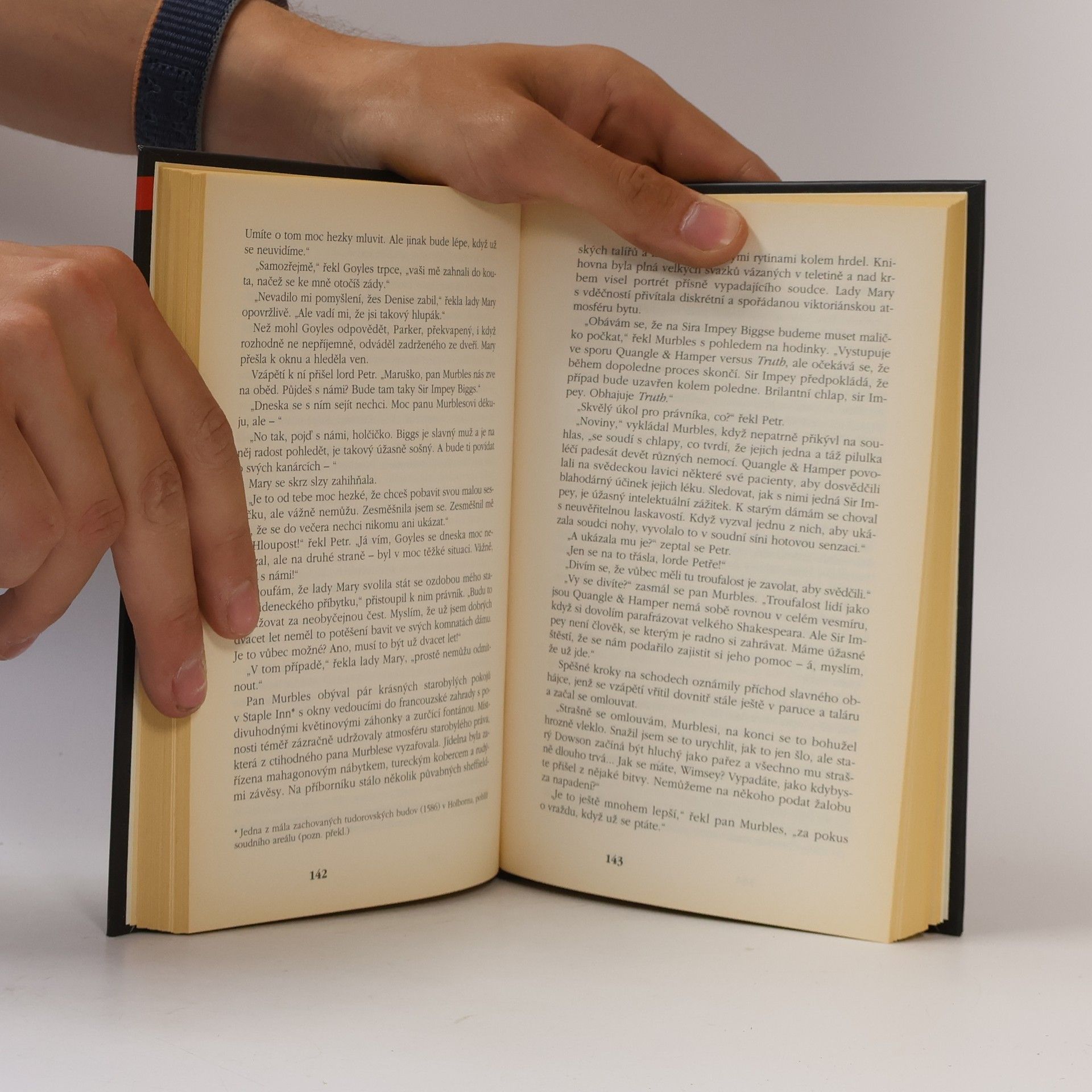 Dorothy L. Sayers Příliš mnoho svědků