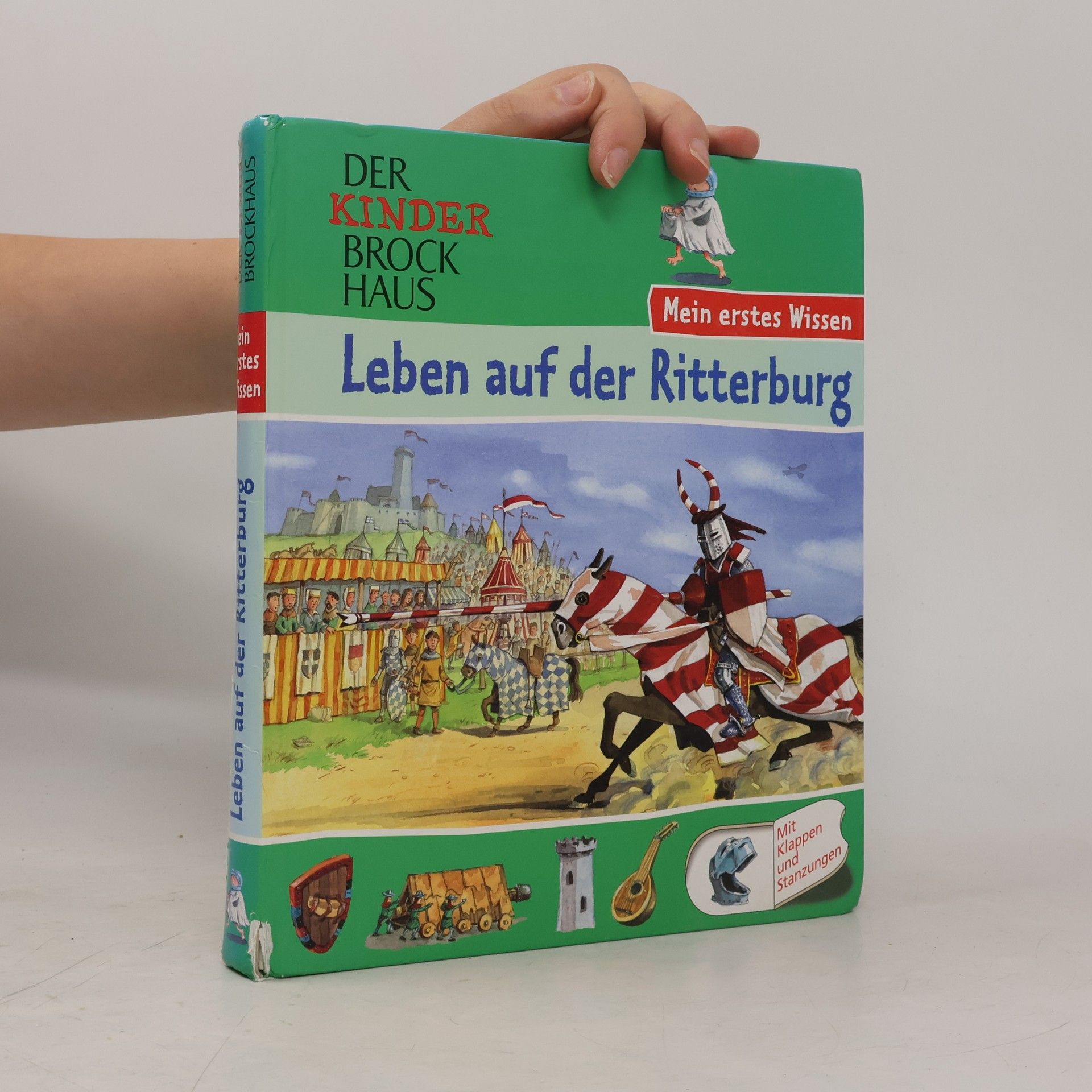 Mira Hofmann Leben auf der Ritterburg
