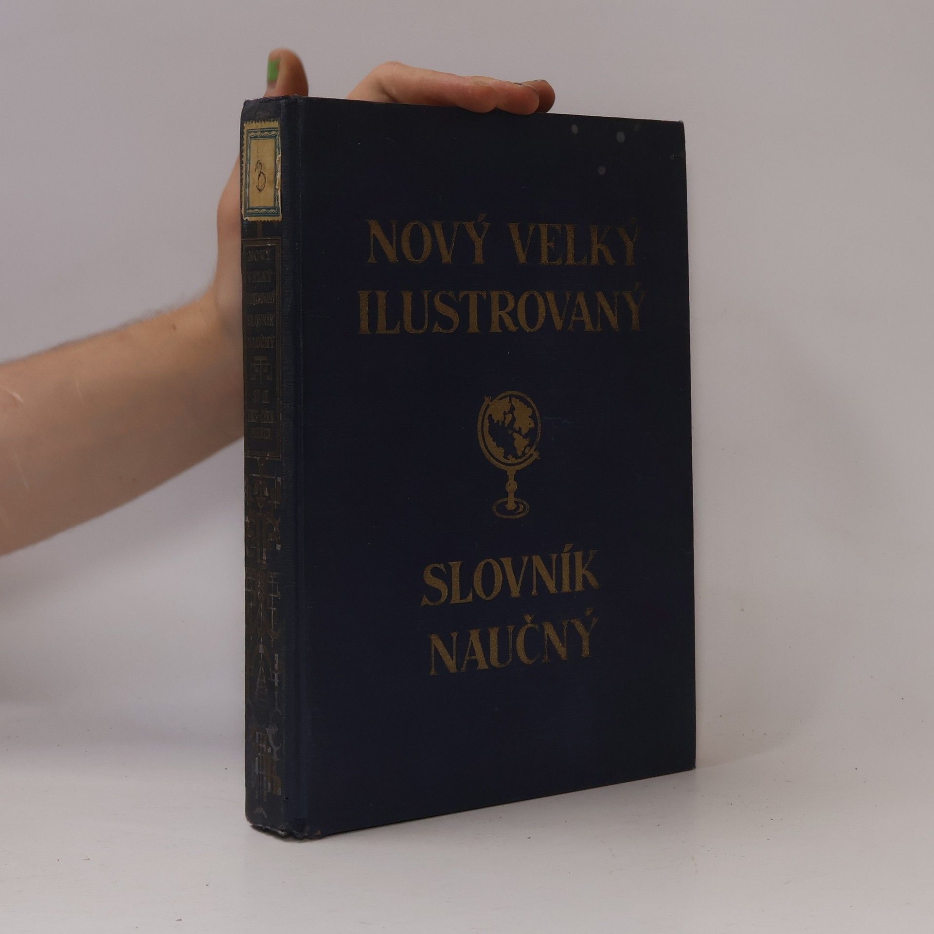 Collectif d'auteurs Nový velký ilustrovaný slovník naučný III. Bks-Církevní pohřeb