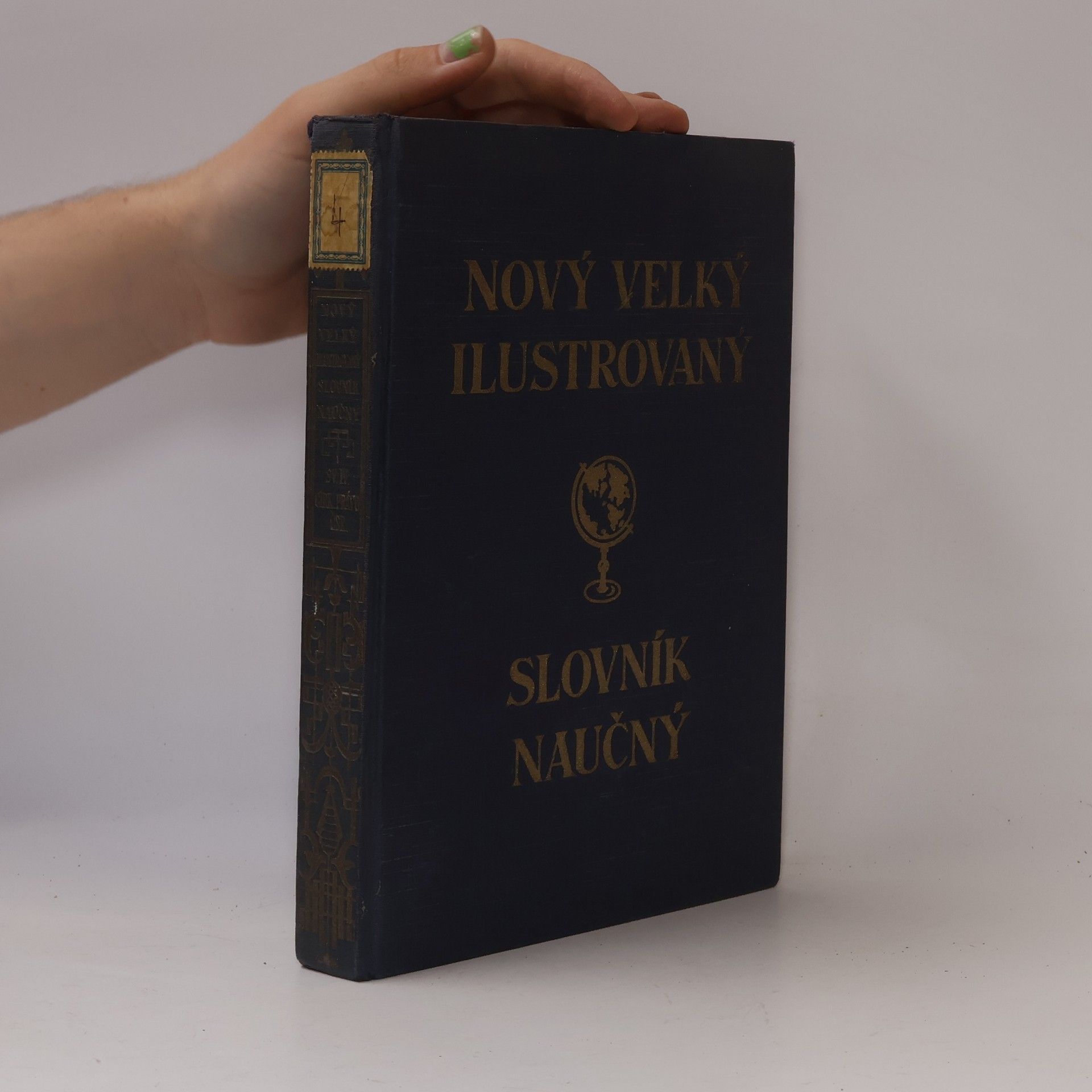 Collectif d'auteurs Nový velký ilustrovaný slovník naučný IV.