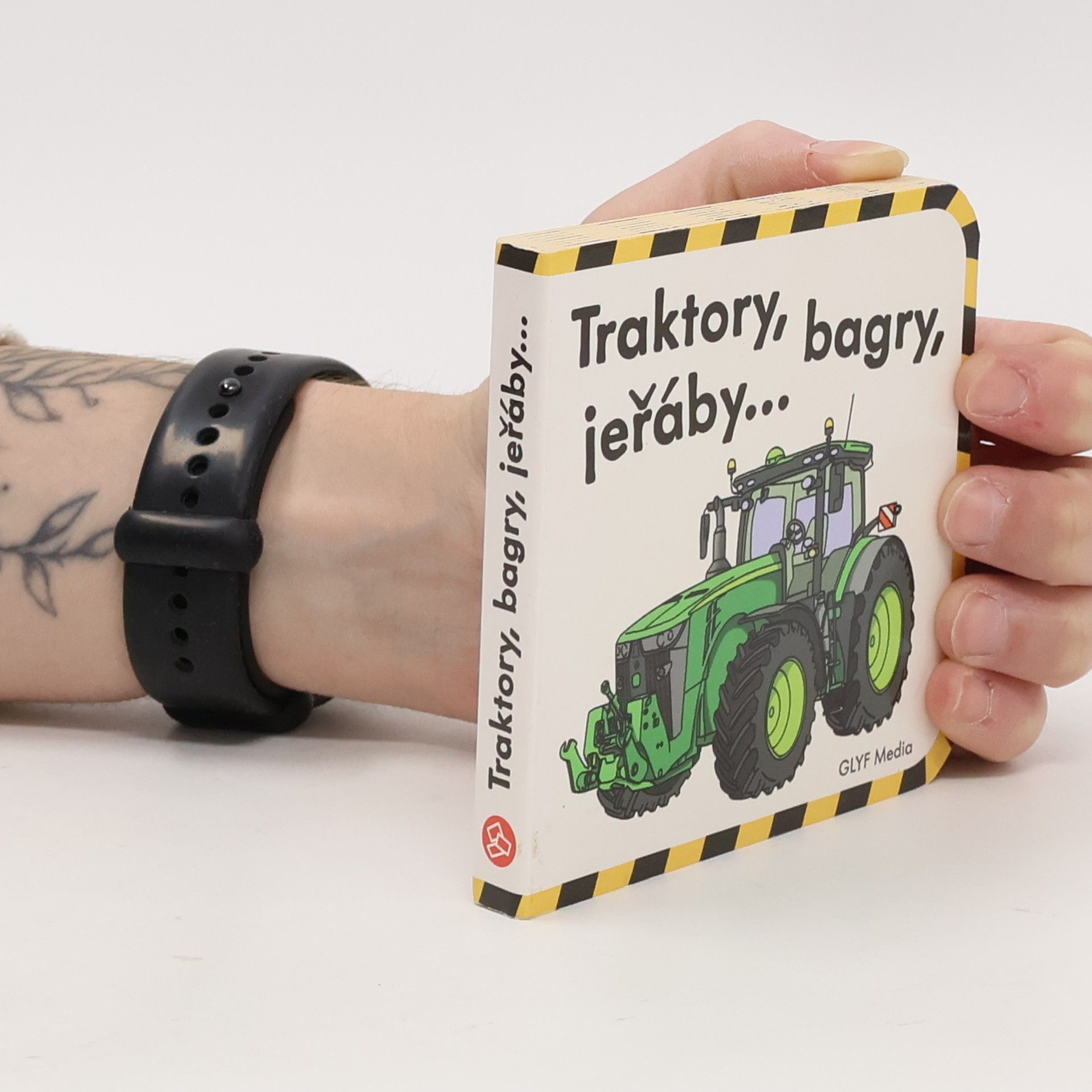Traktory, bagry, jeřáby...