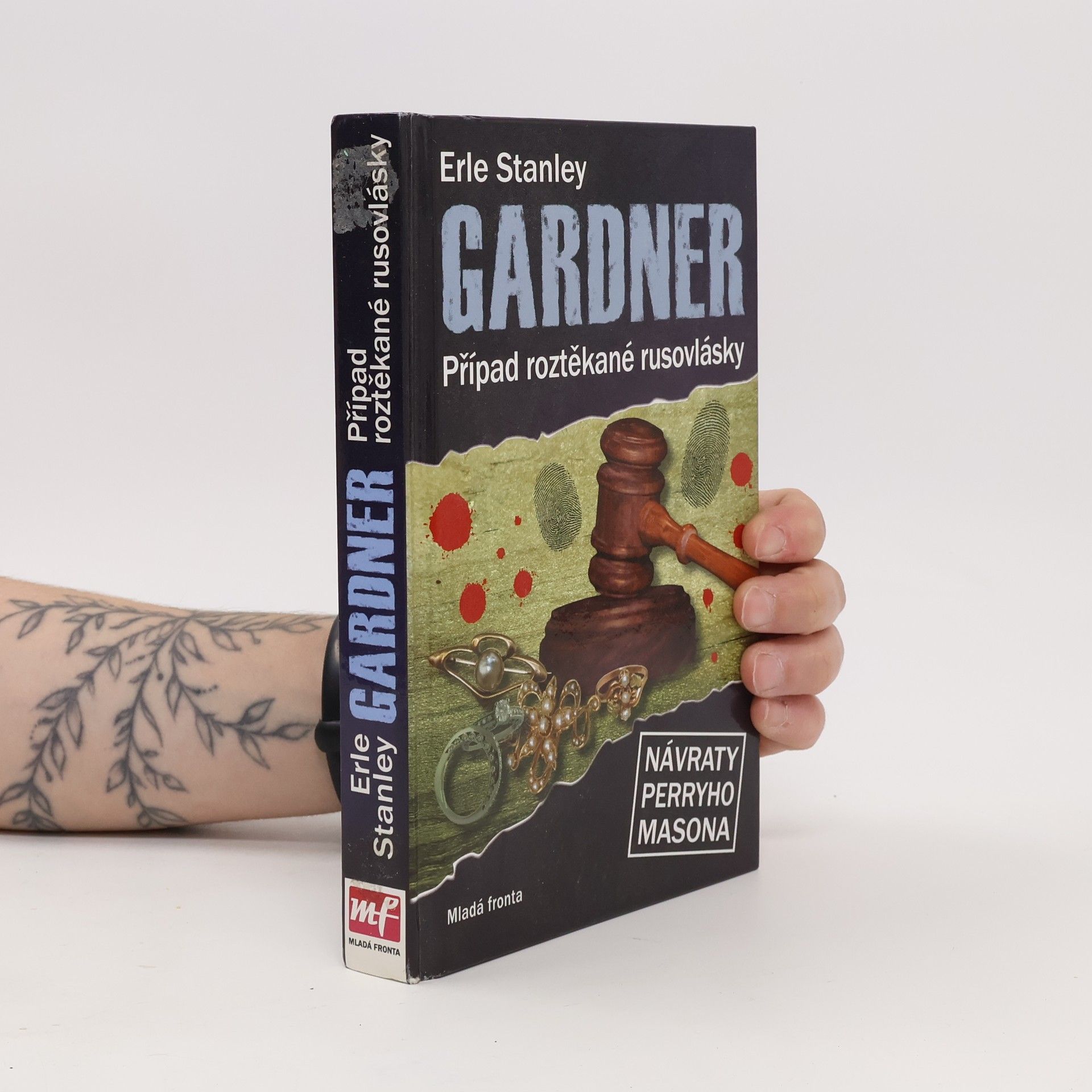 Erle Stanley Gardner Případ roztěkané rusovlásky