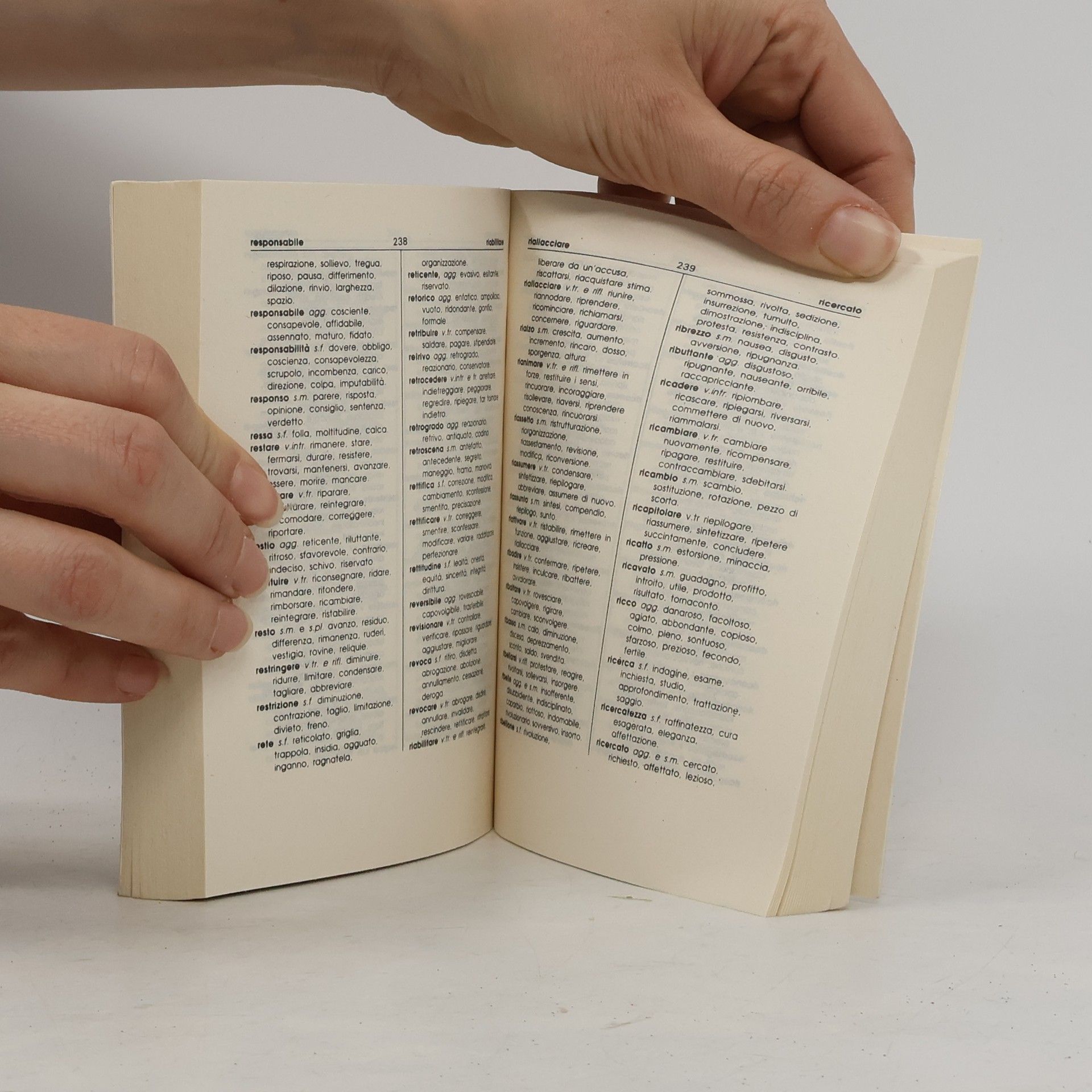 Dizionario dei sinonimi e dei contrari
