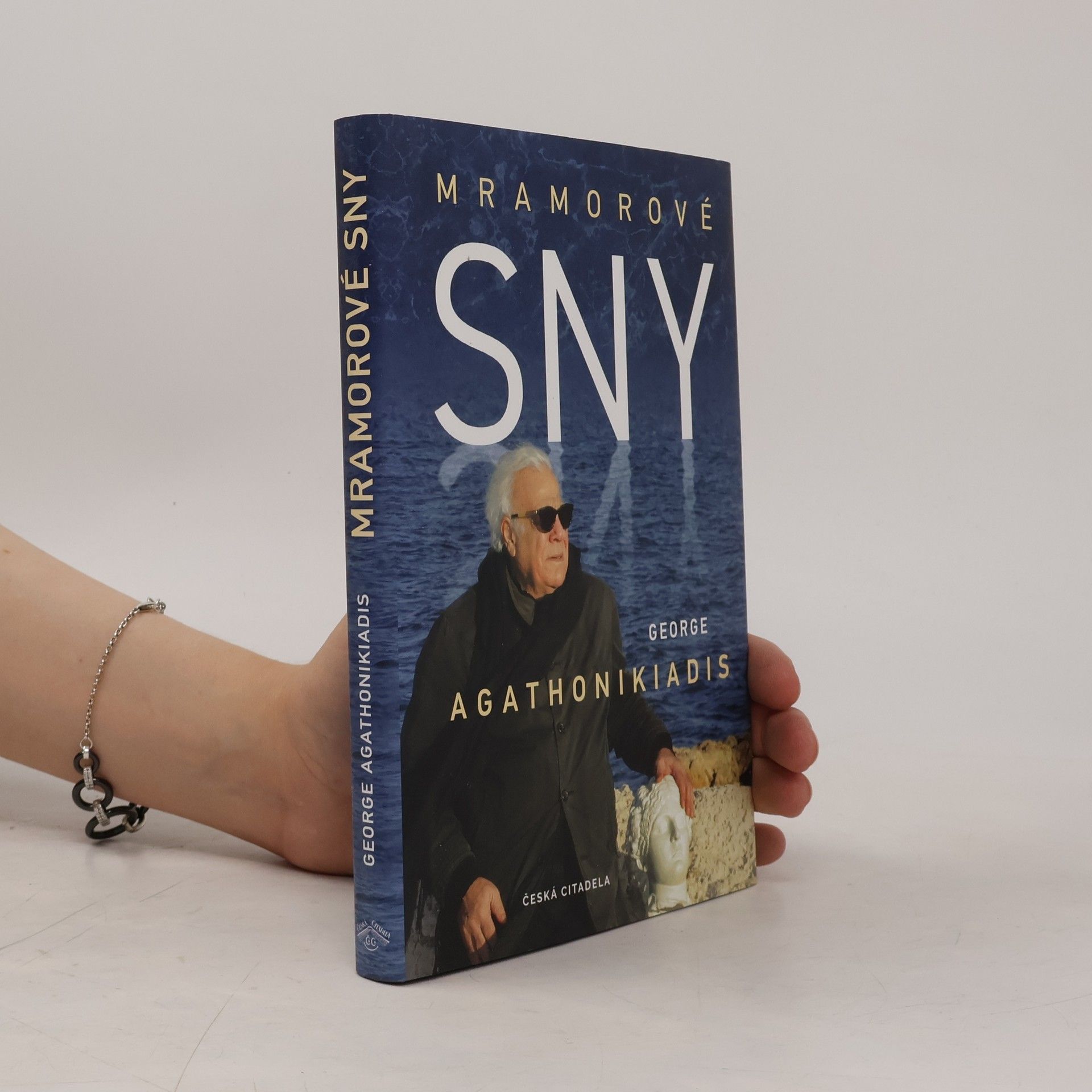 Georgis Agathonikiadis Mramorové sny