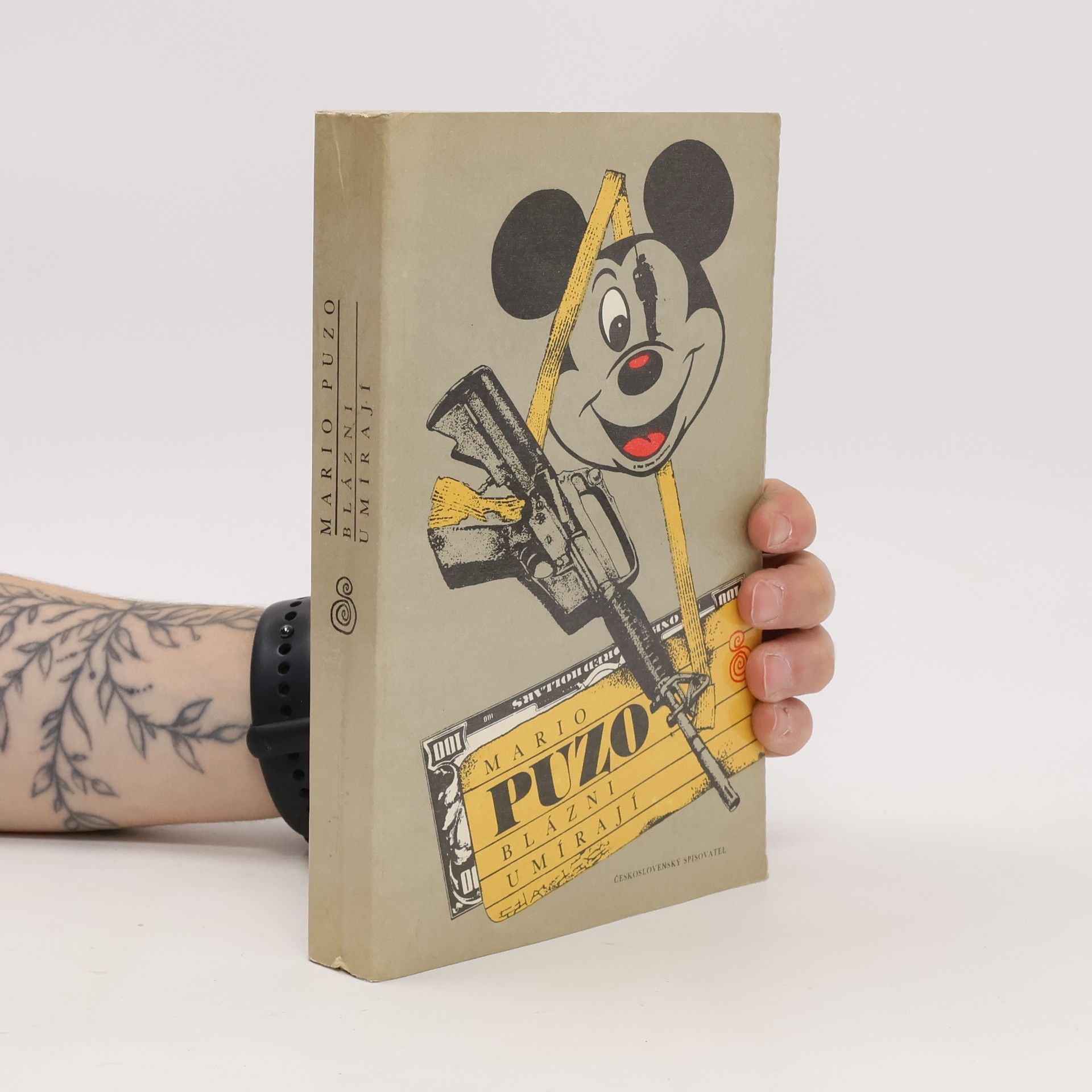 Mario Puzo Blázni umírají