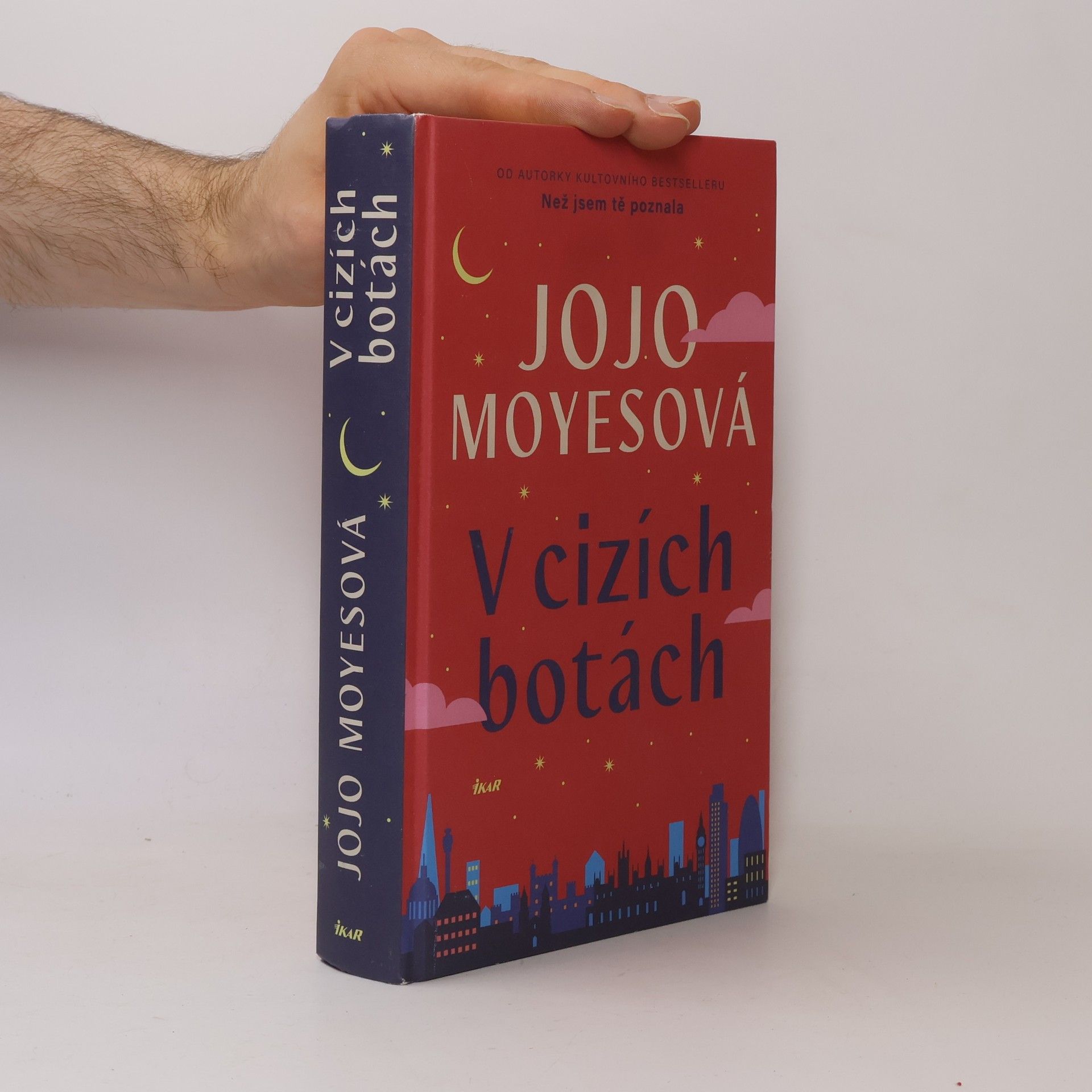 Jojo Moyes V cizích botách