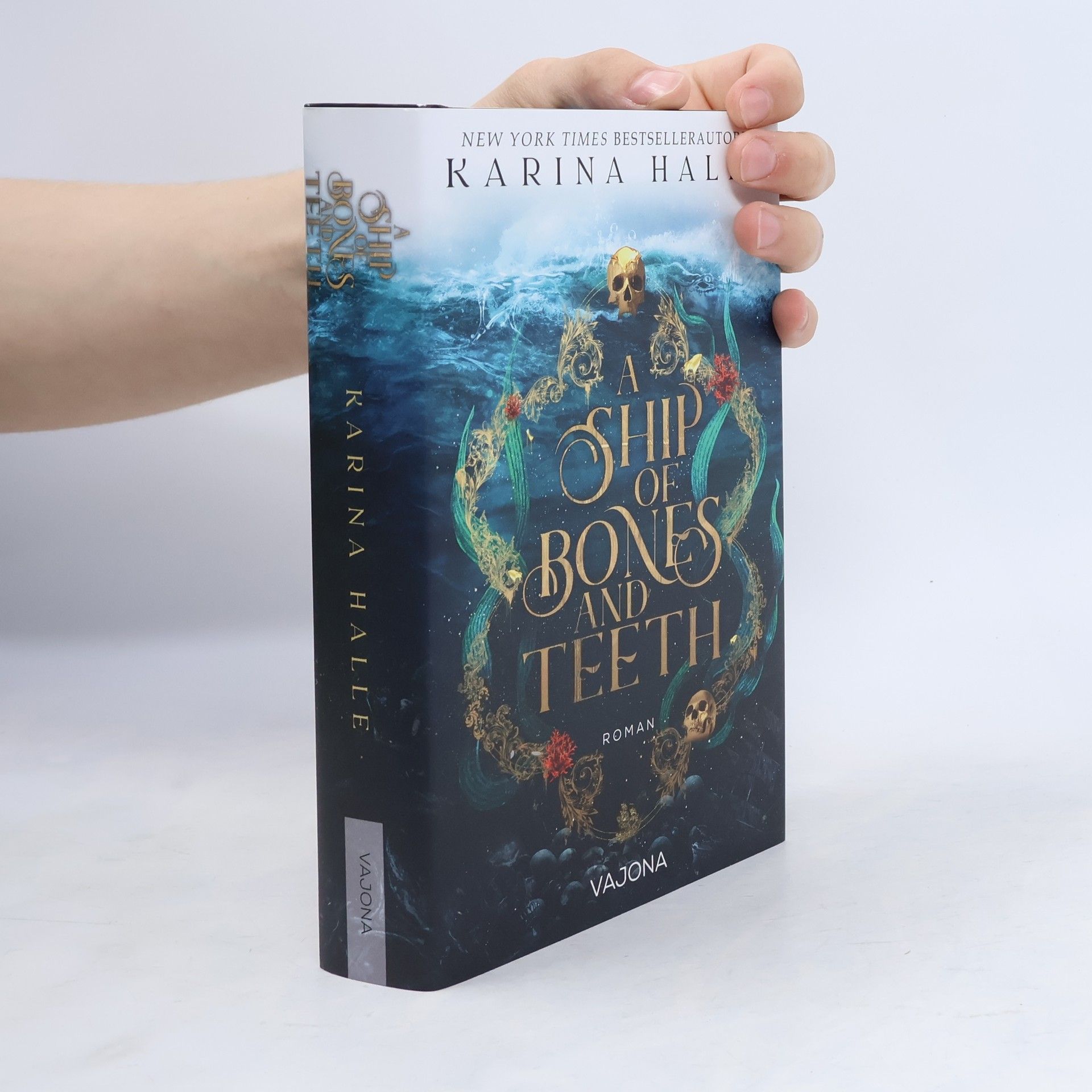 Karina Halle A Ship Of Bones And Teeth