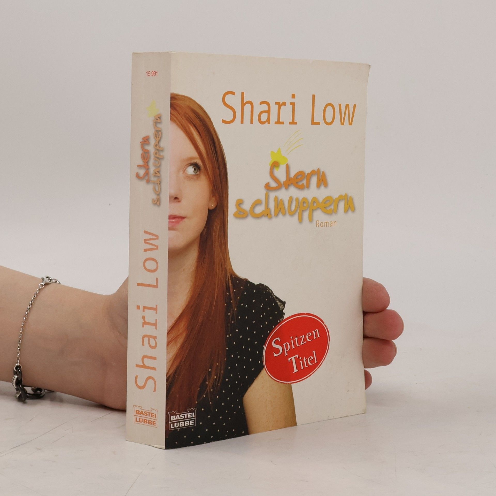 Shari Low Sternschnuppern