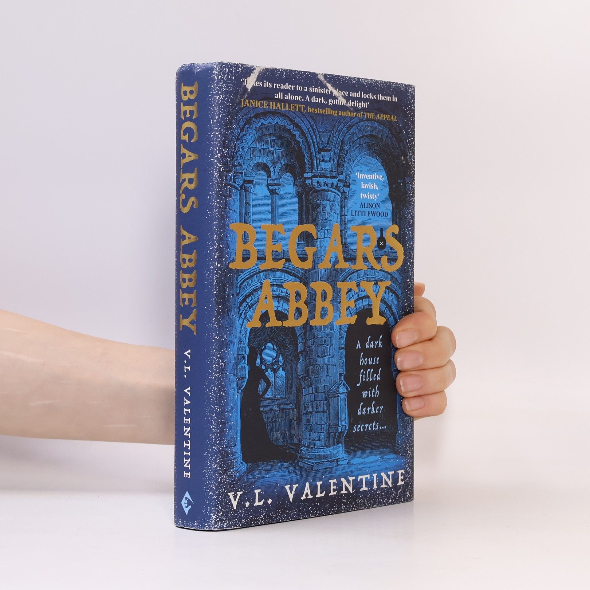Niki Valentine Begars Abbey