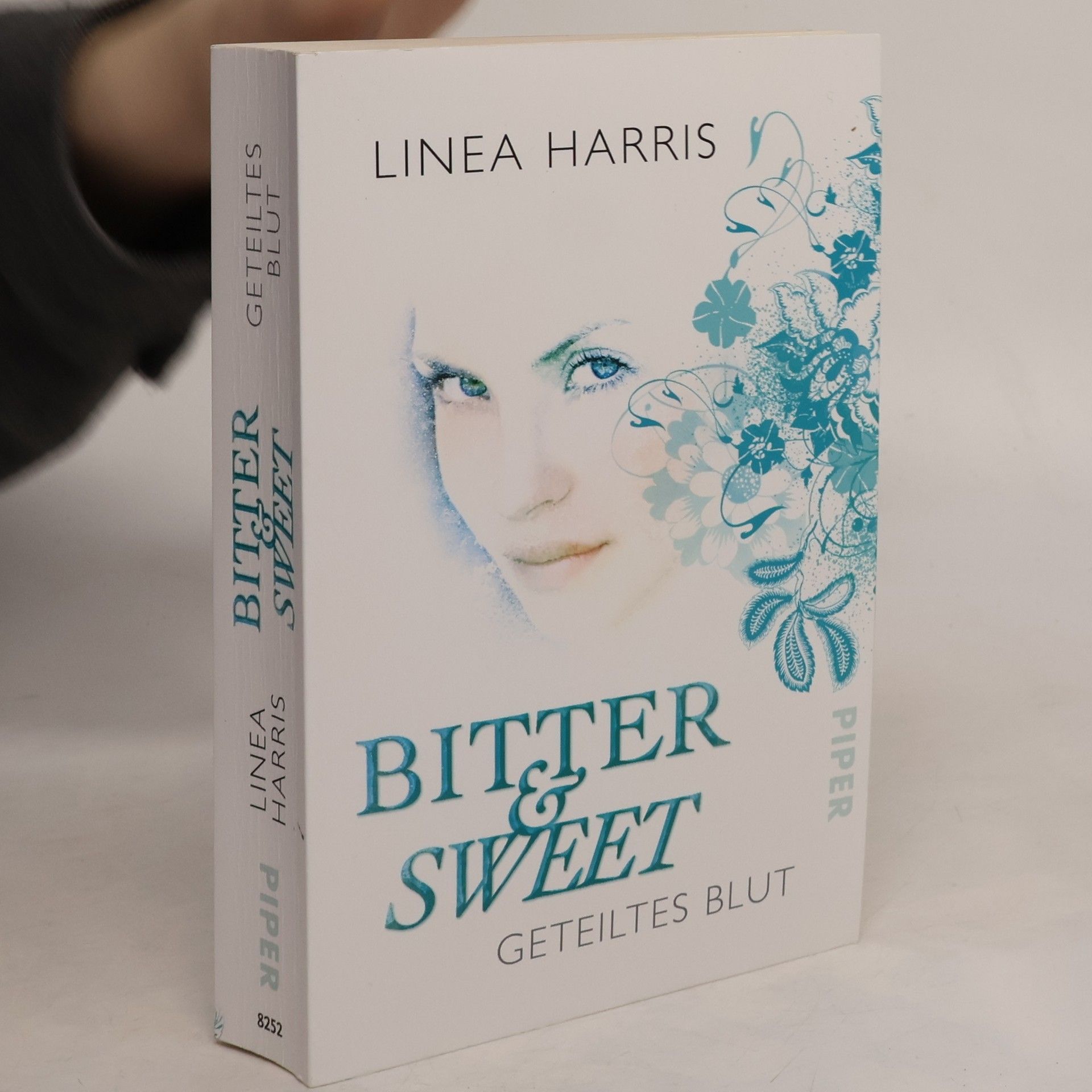 Linea Harris Geteiltes Blut