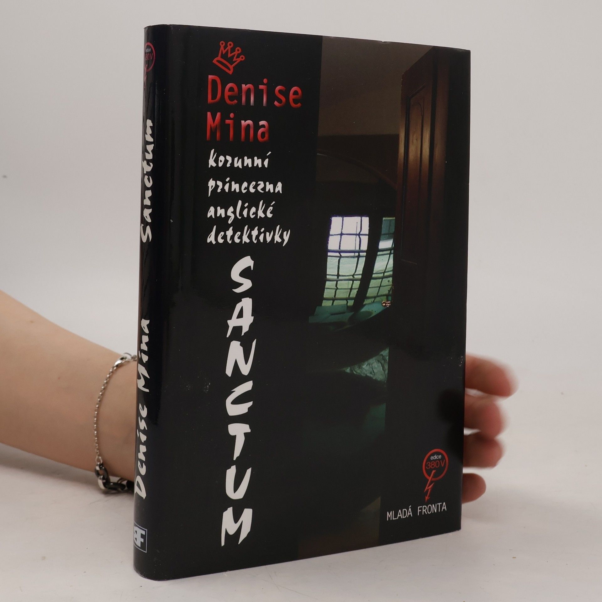 Denise Mina Sanctum