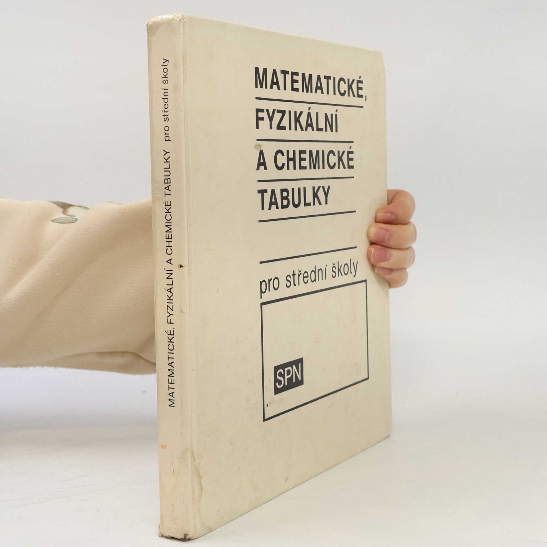 Autorenkollektiv Matematické, fyzikální a chemické tabulky pro střední školy