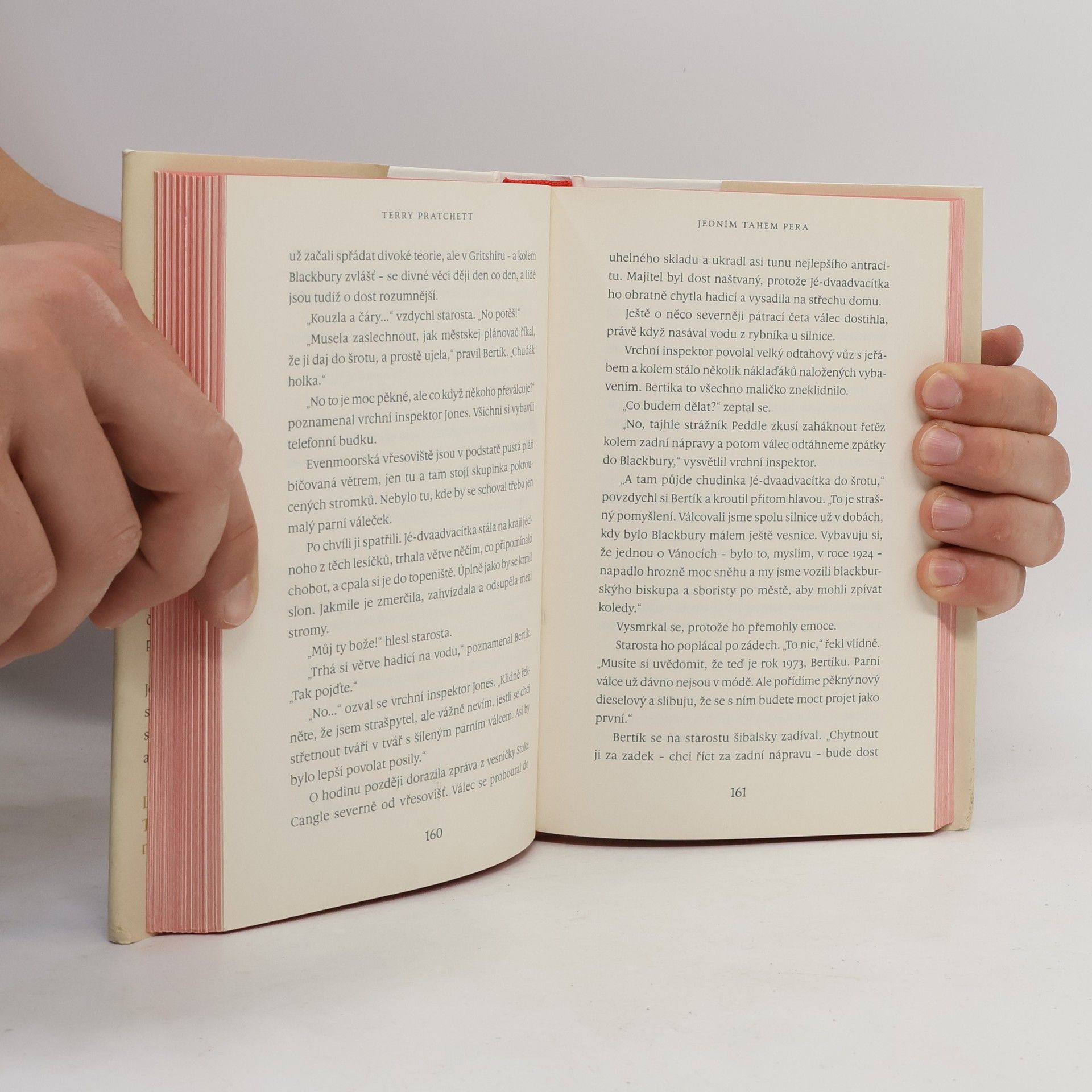 Terry Pratchett Jedním tahem pera. Ztracené povídky