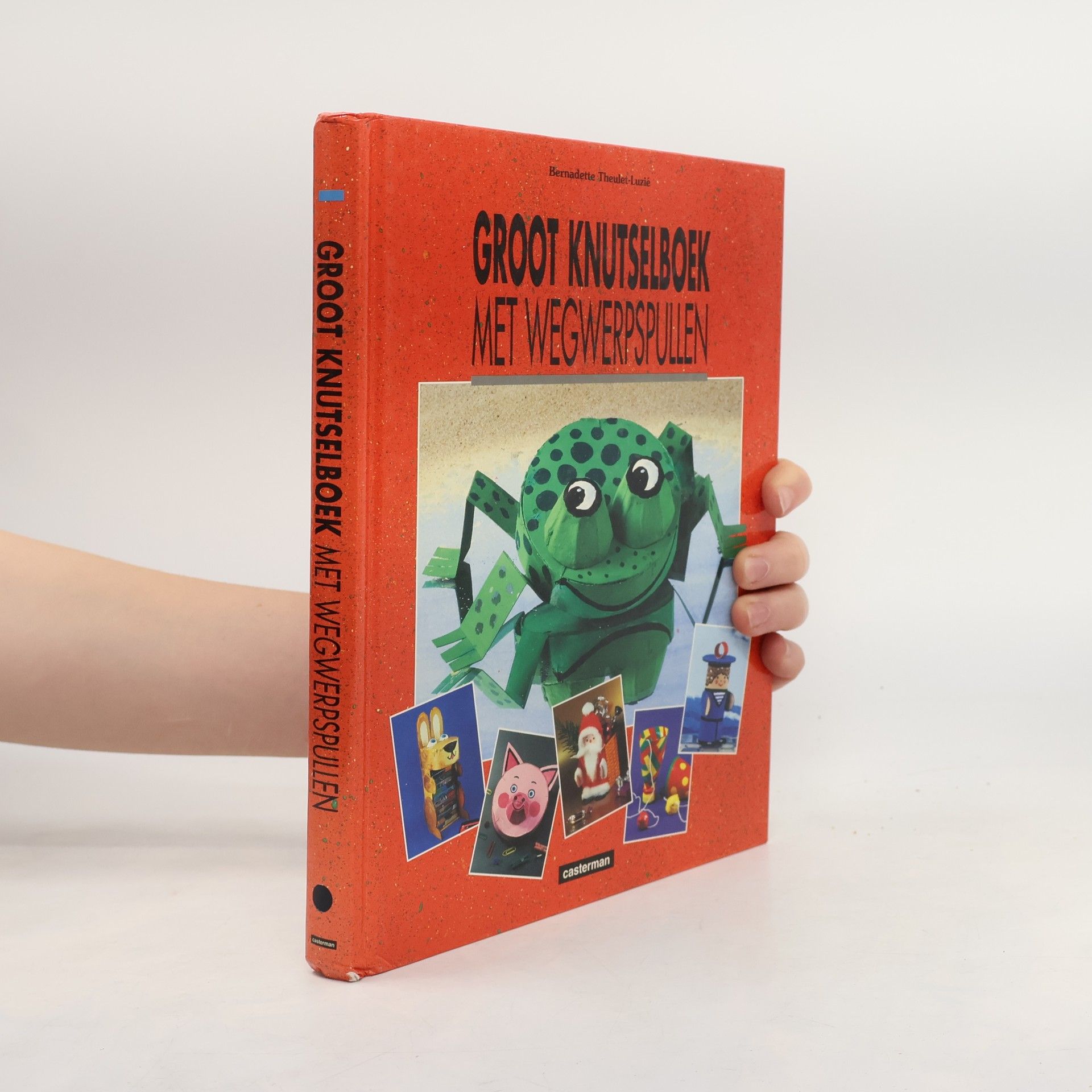 Groot knutselboek met wegwerpspullen
