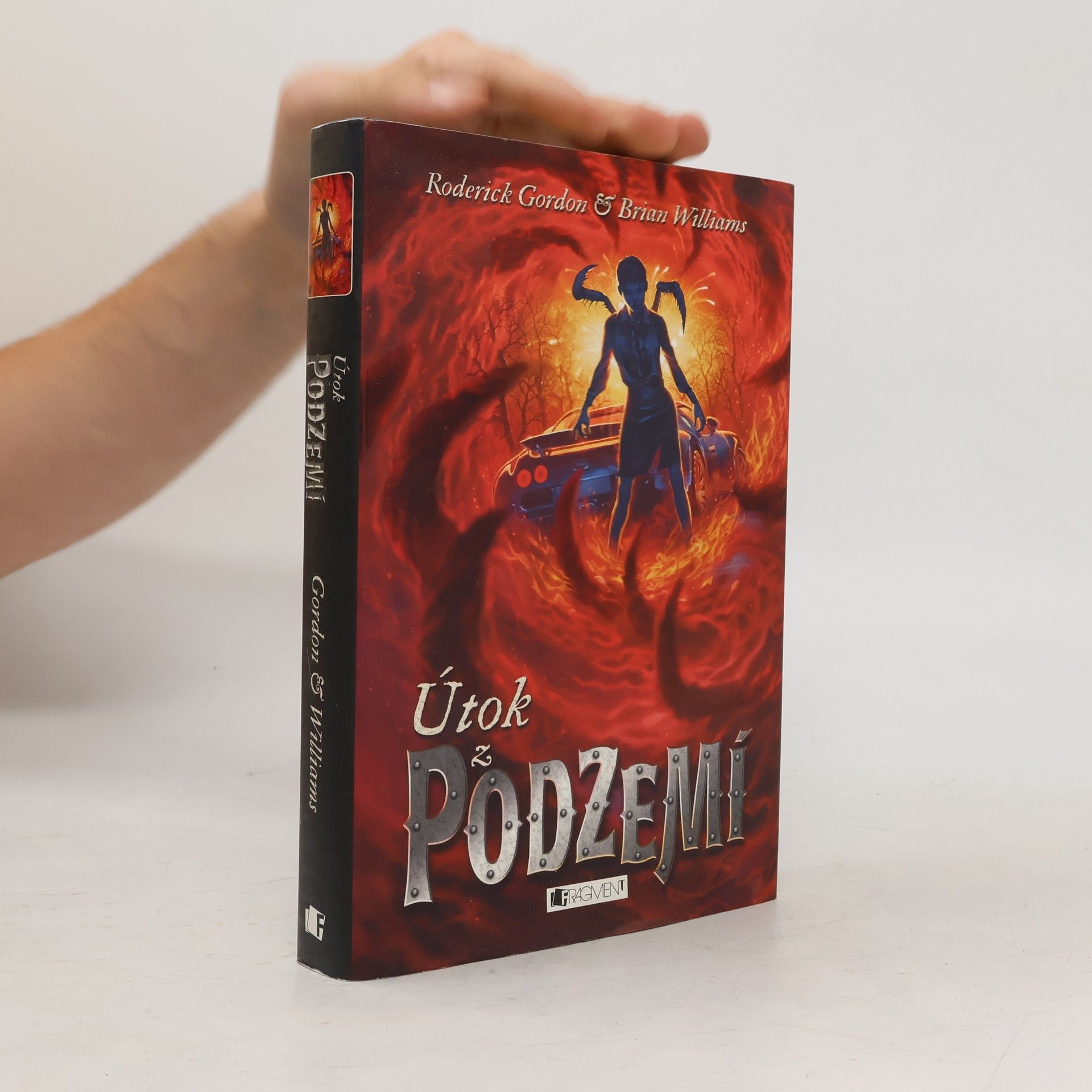 Roderick Gordon Útok z Podzemí