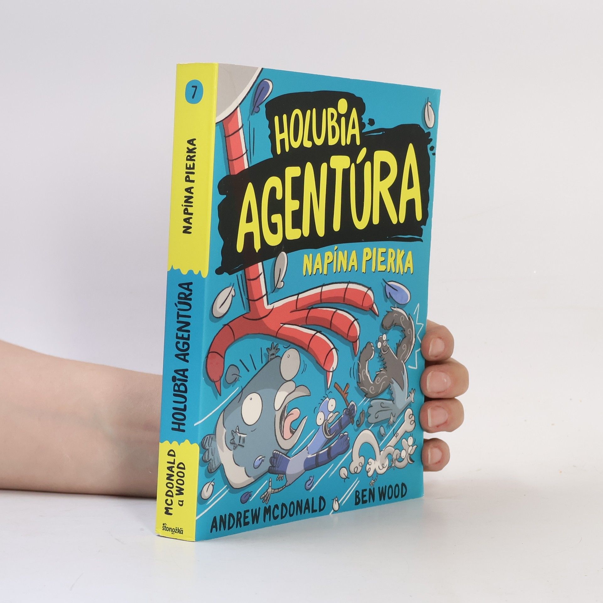 Holubia agentúra 7. Napína pierka