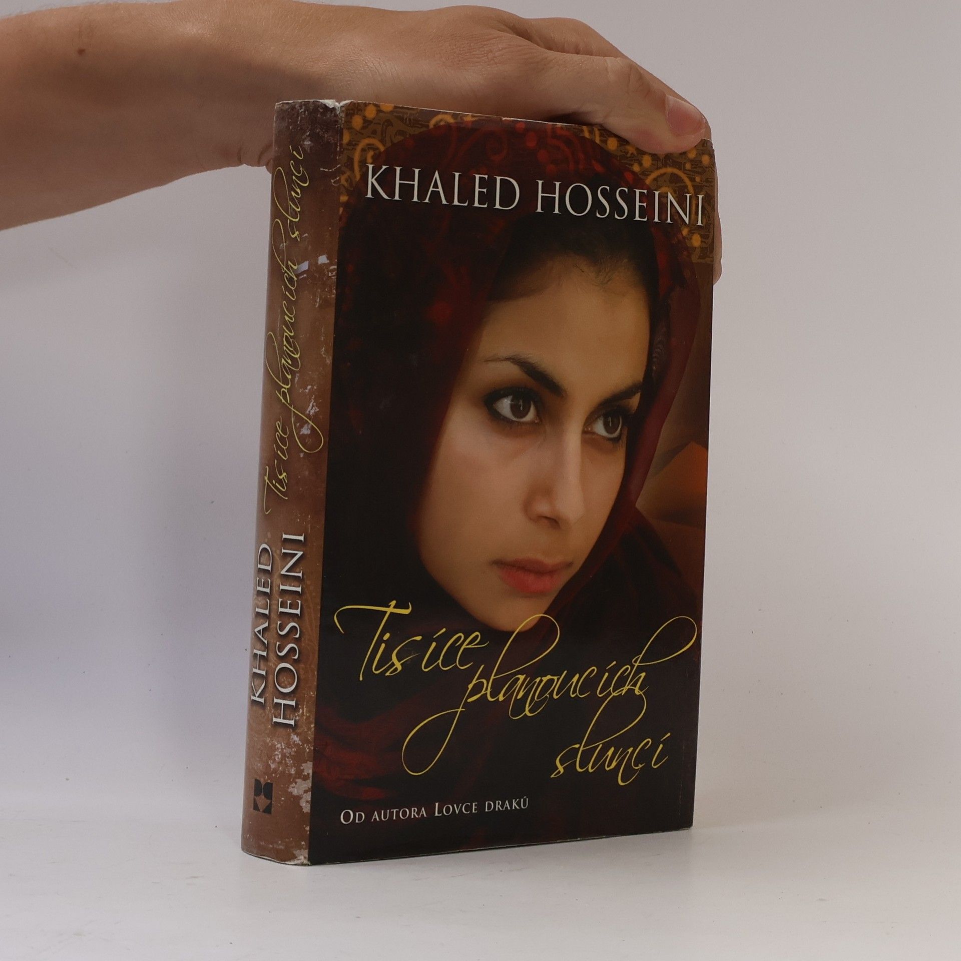 Khaled Hosseini Tisíce planoucích sluncí