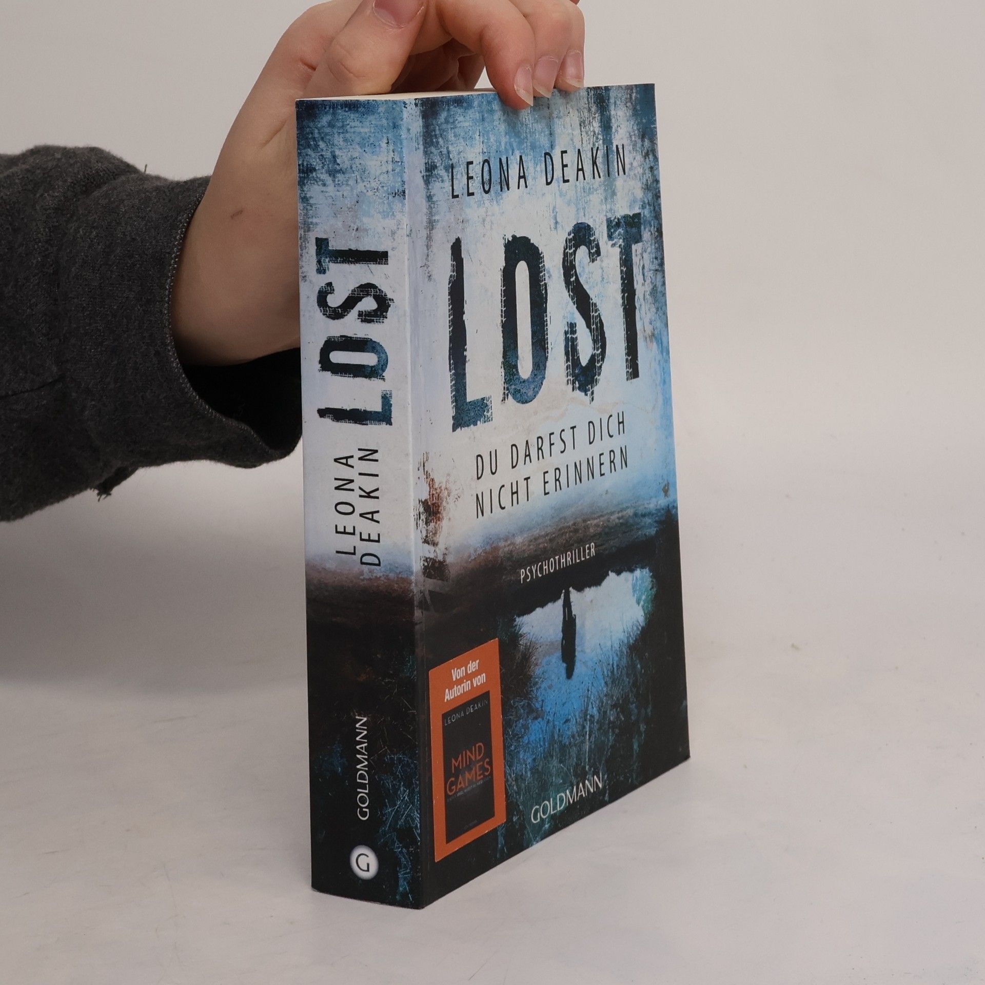 Leona Deakin Lost