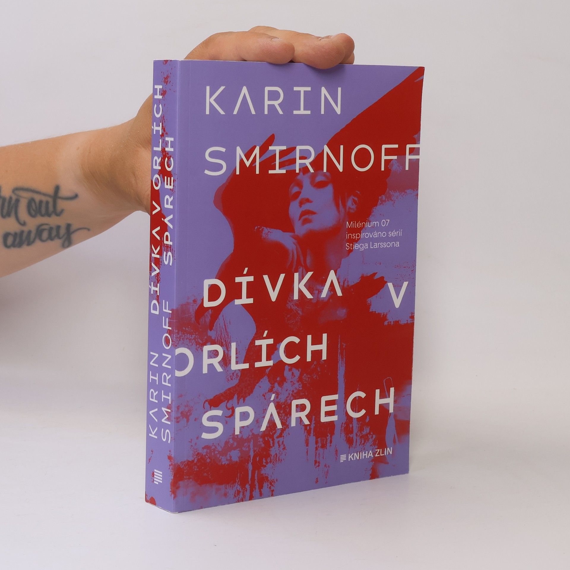 Karin Smirnoff Dívka v orlích spárech (recenzní výtisk)