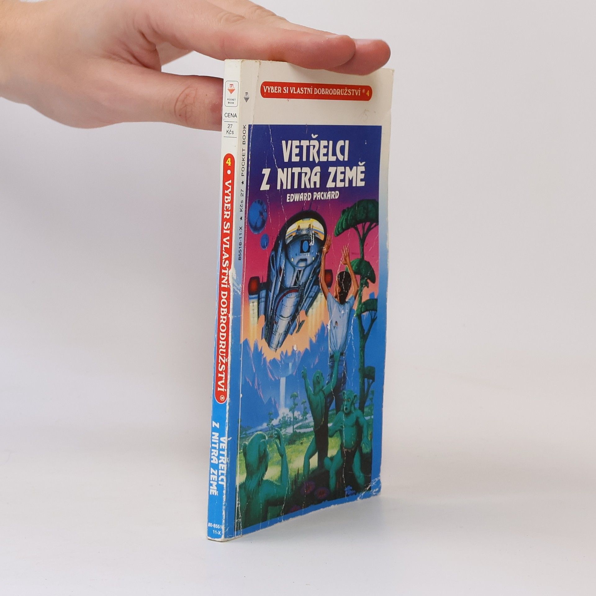 Edward Packard Vetřelci z nitra země
