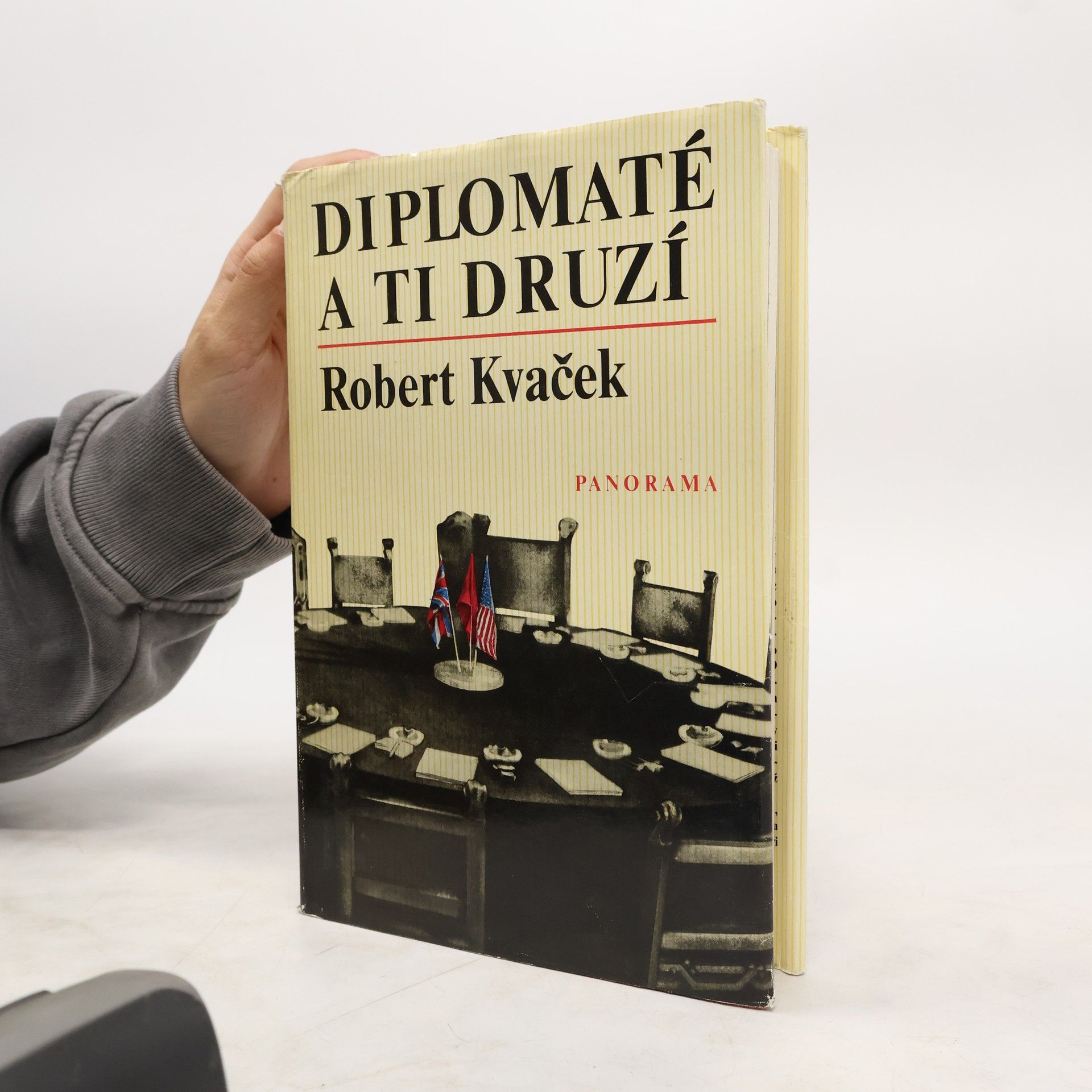 Robert Kvaček Diplomaté a ti druzí