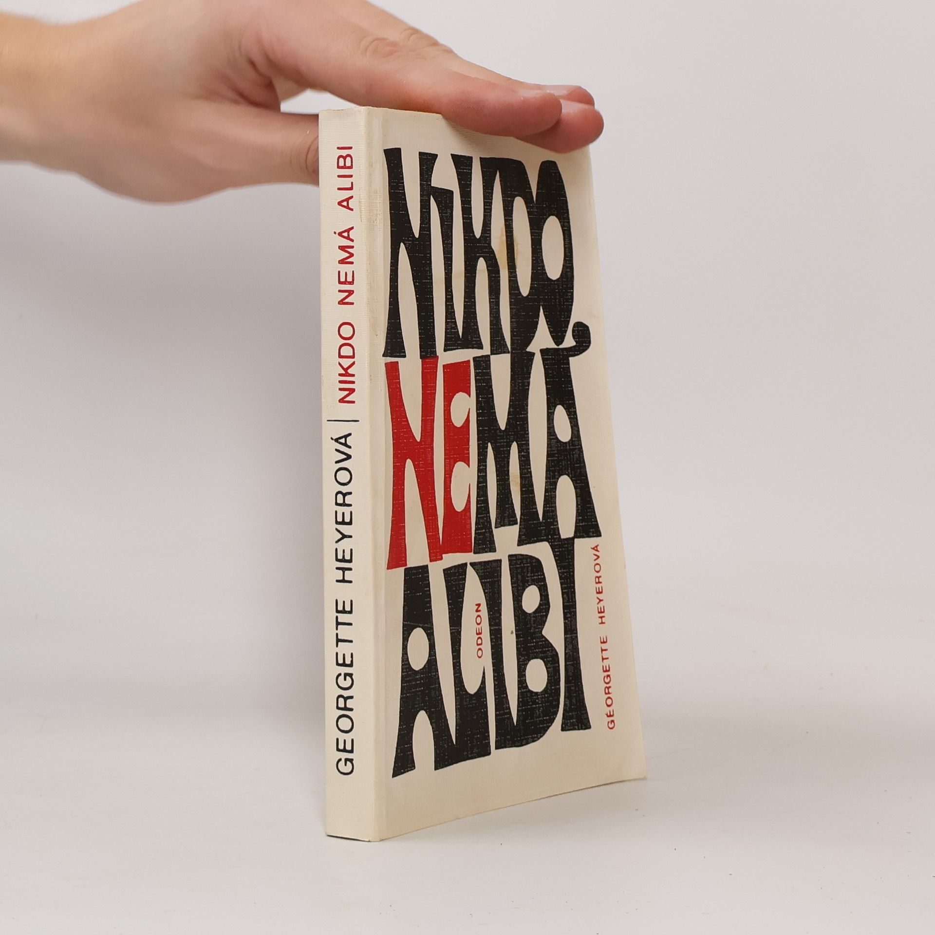 Georgette Heyer Nikdo nemá alibi