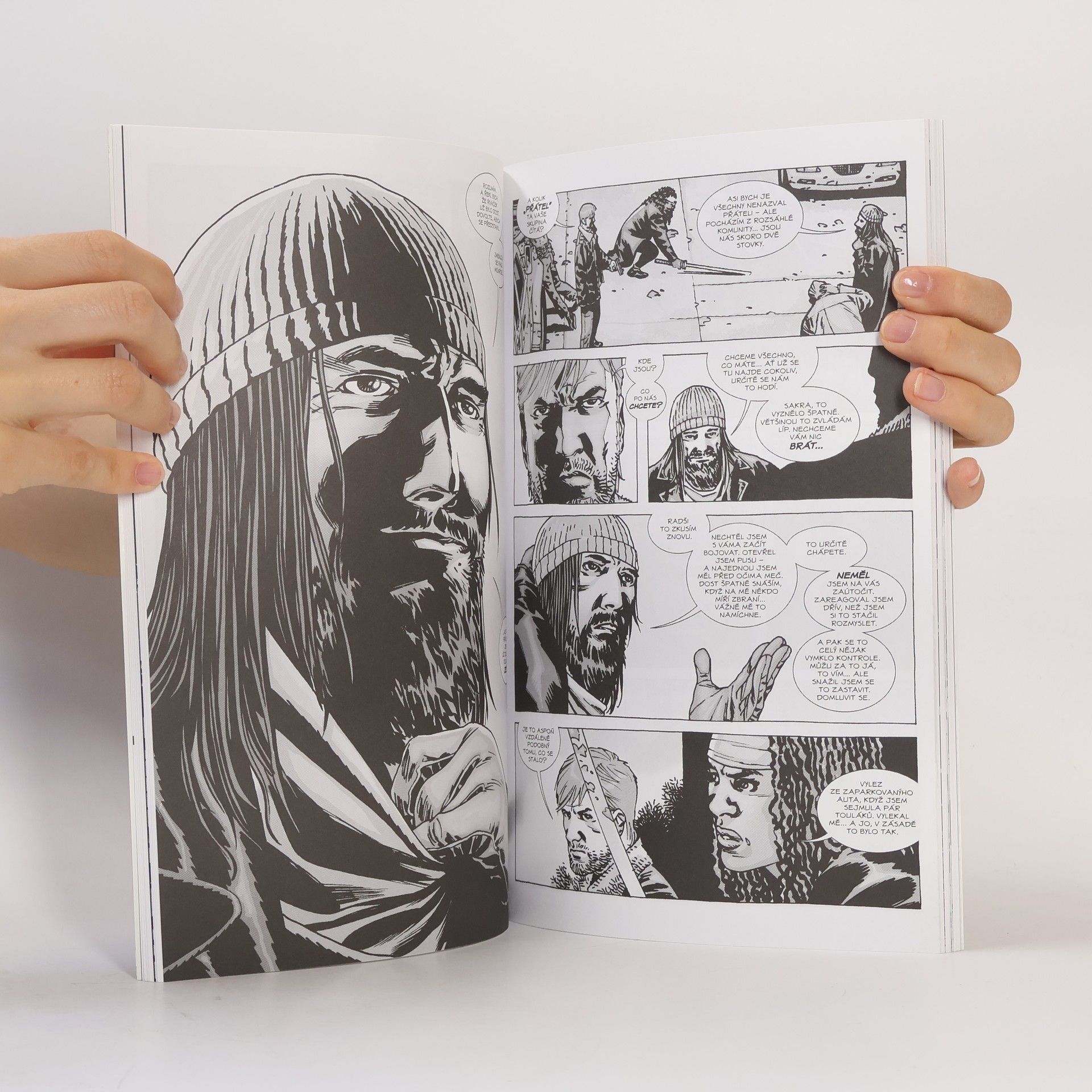 Robert Kirkman Živí mrtví 16: Ten velký svět