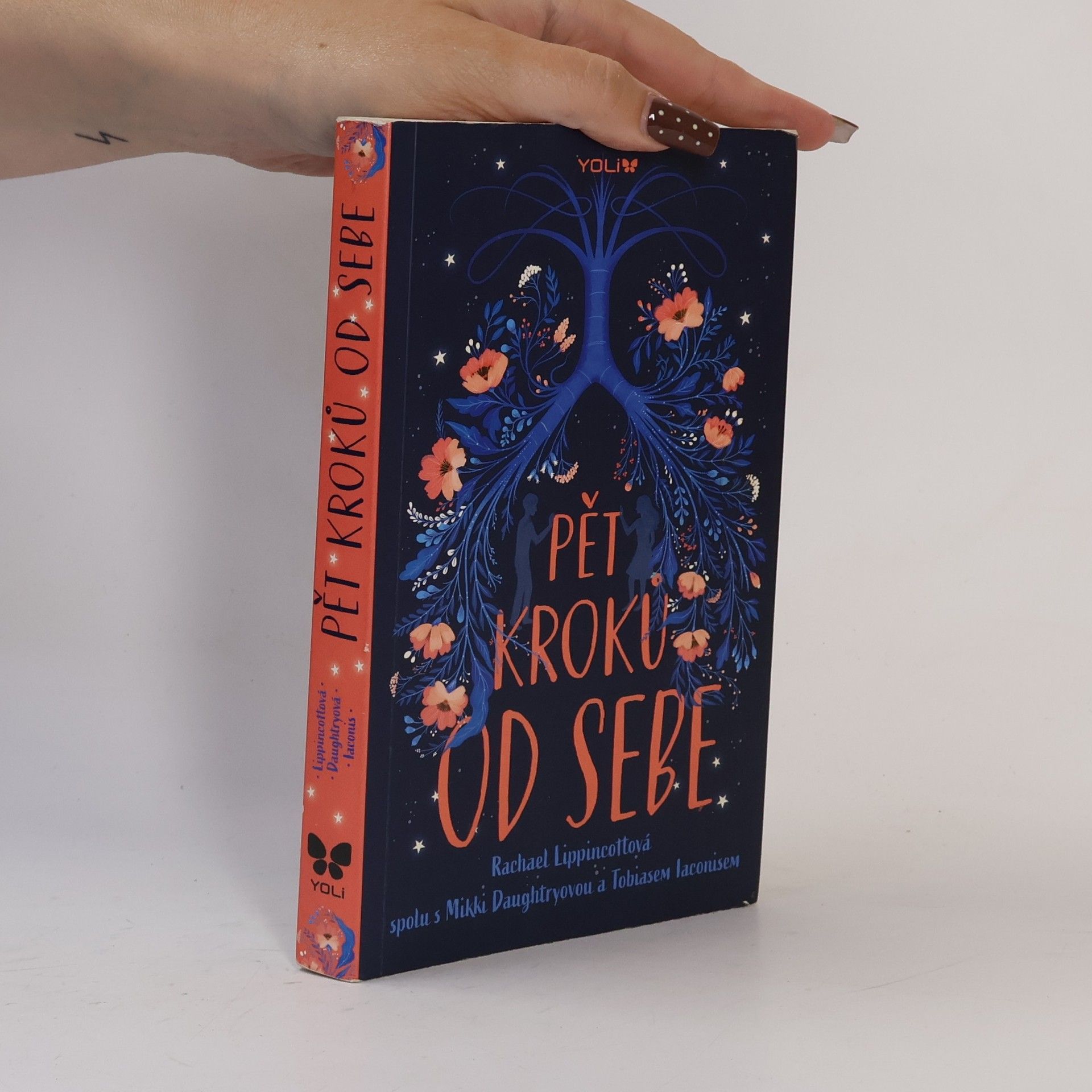 Rachael Lippincott Pět kroků od sebe