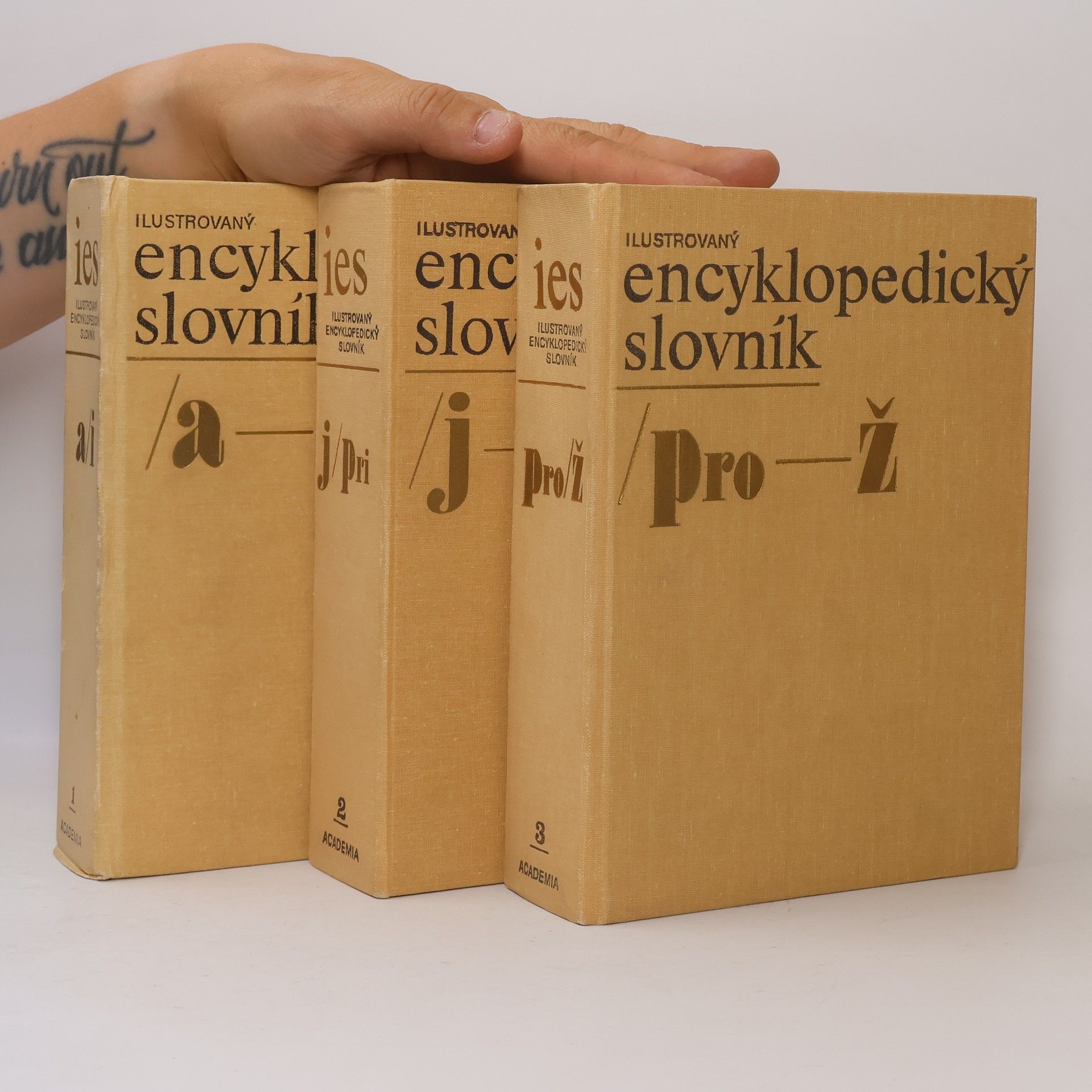 Autorenkollektiv Ilustrovaný encyklopedický slovník 1-3