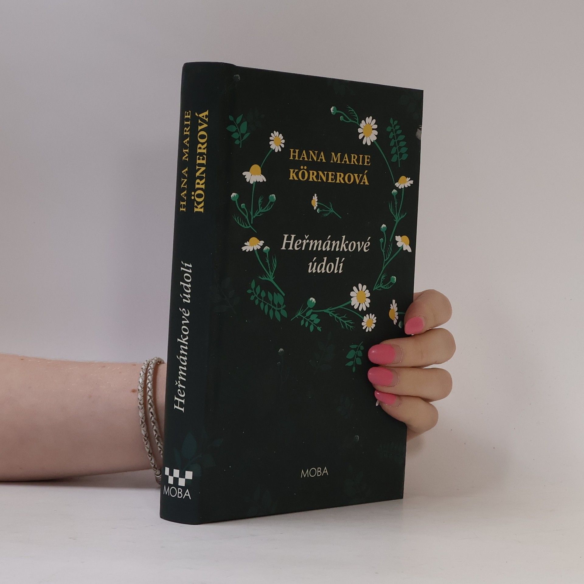 Hana Marie Körnerová Heřmánkové údolí