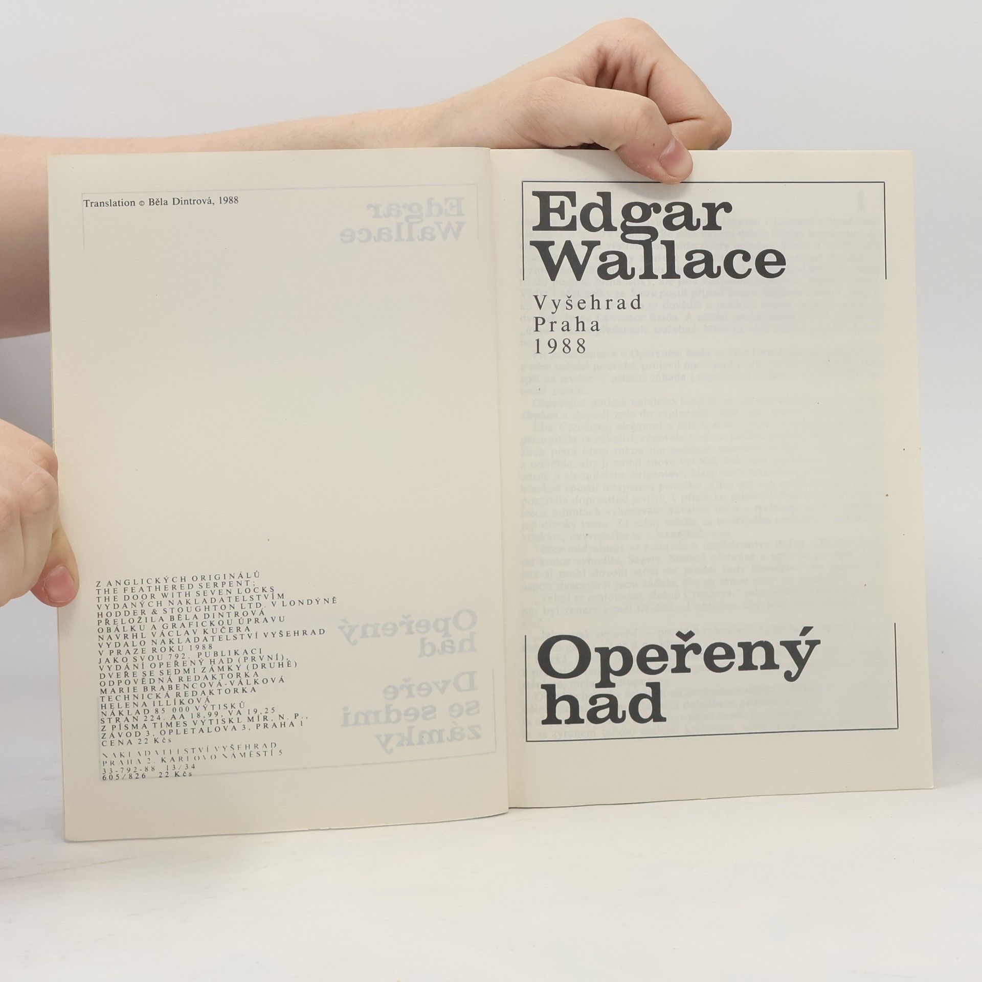 Edgar Wallace Opeřený had