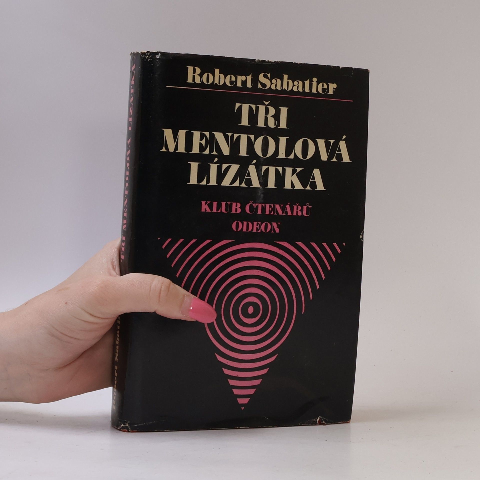 Tři mentolová lízátka