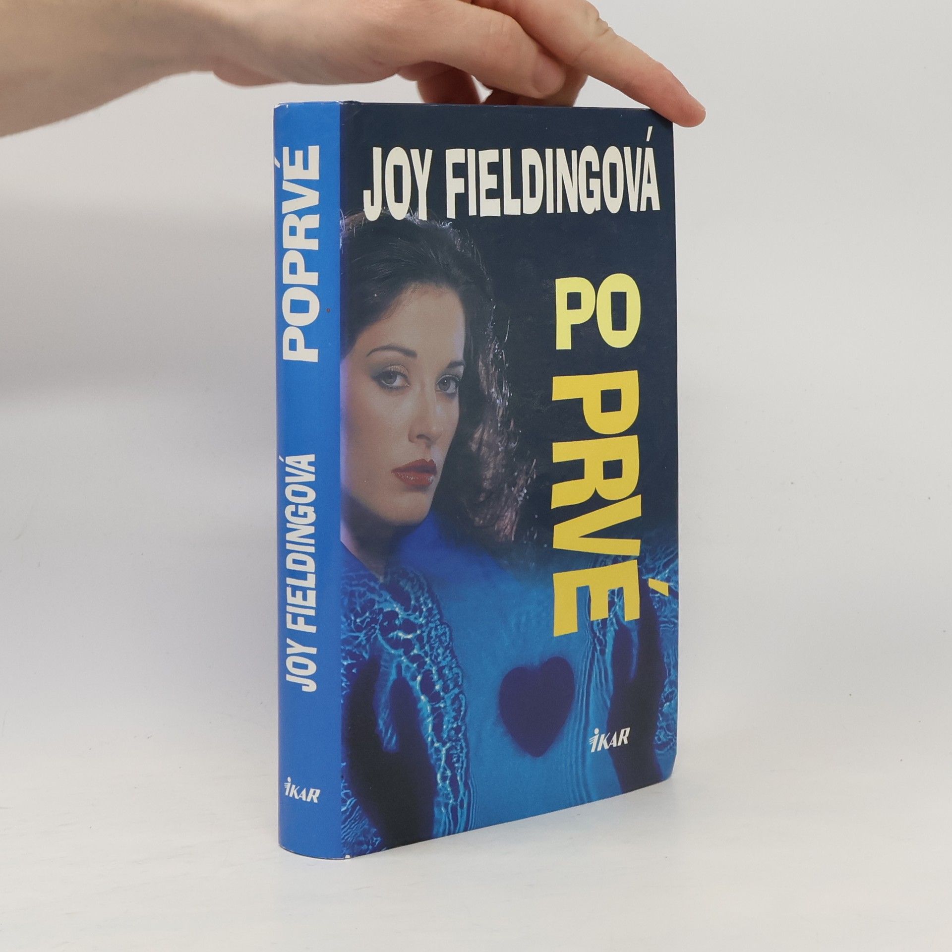 Joy Fielding Poprvé