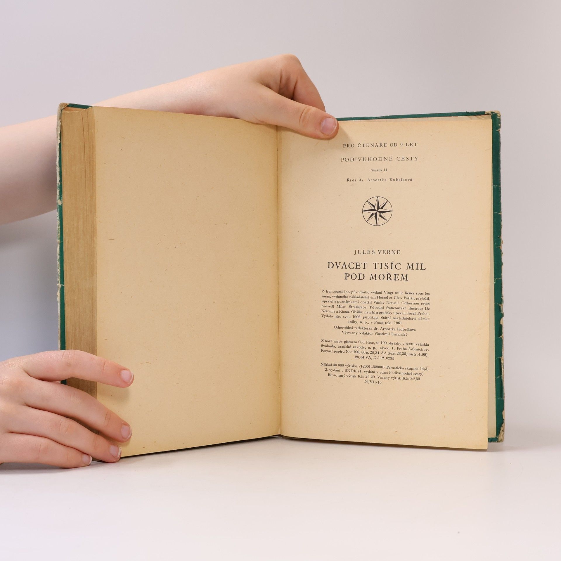 Jules Verne Dvacet tisíc mil pod mořem