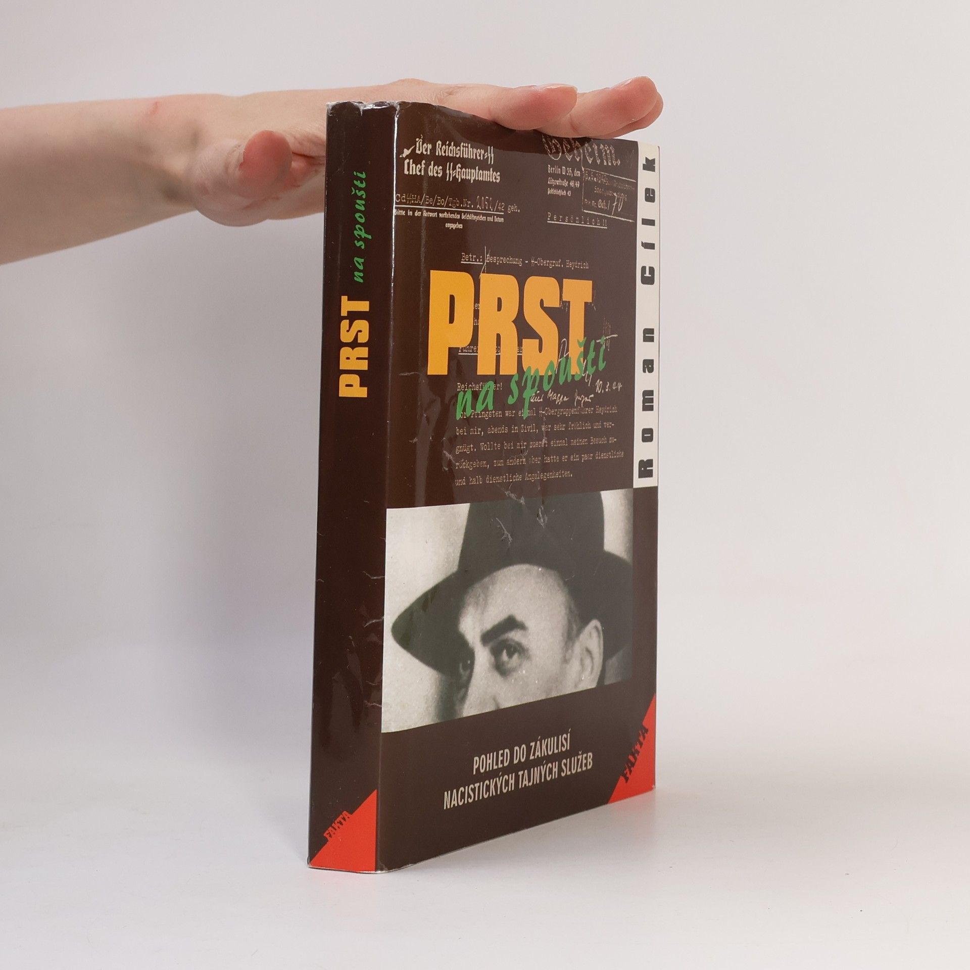 Roman Cílek Prst na spoušti