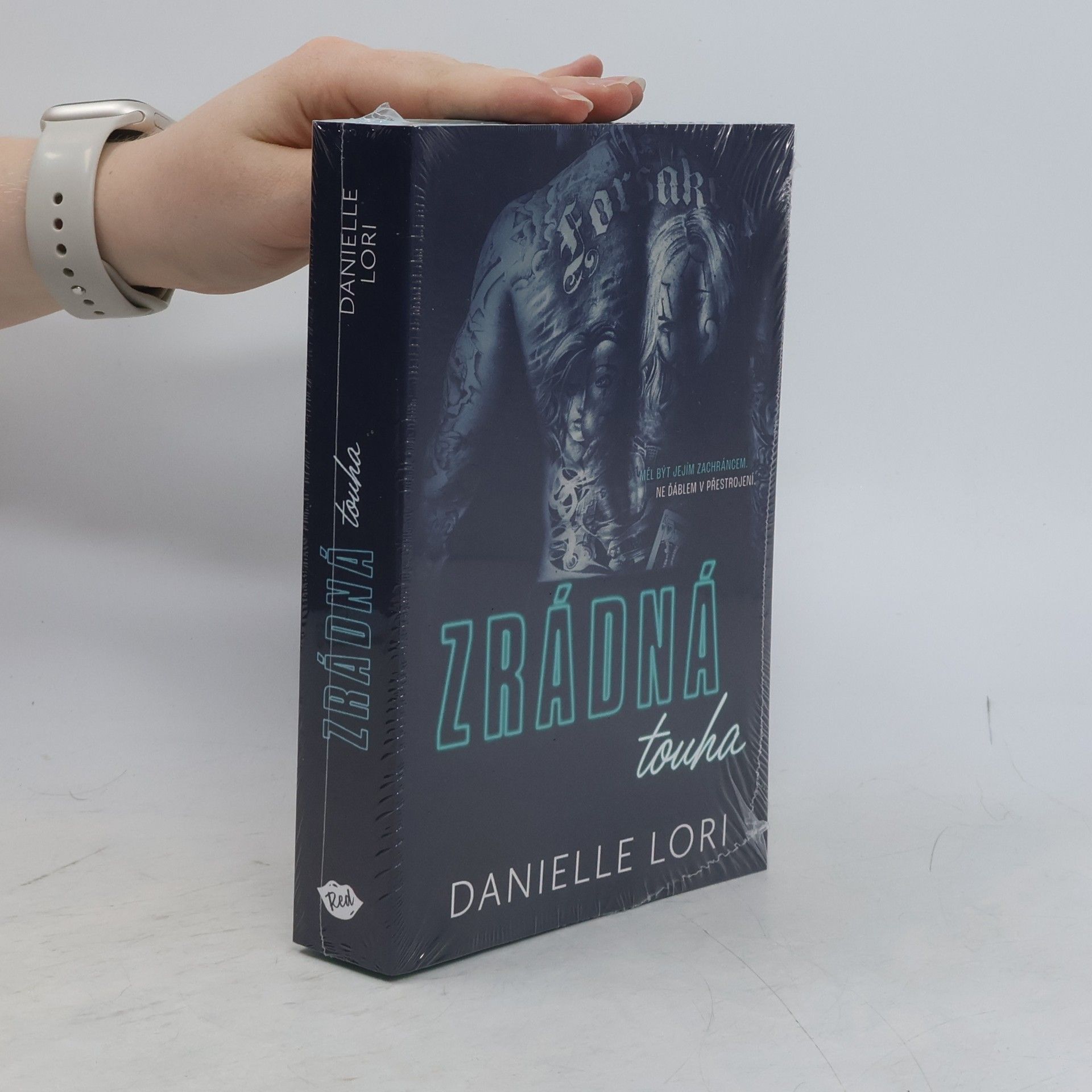 Danielle Lori Zrádná touha
