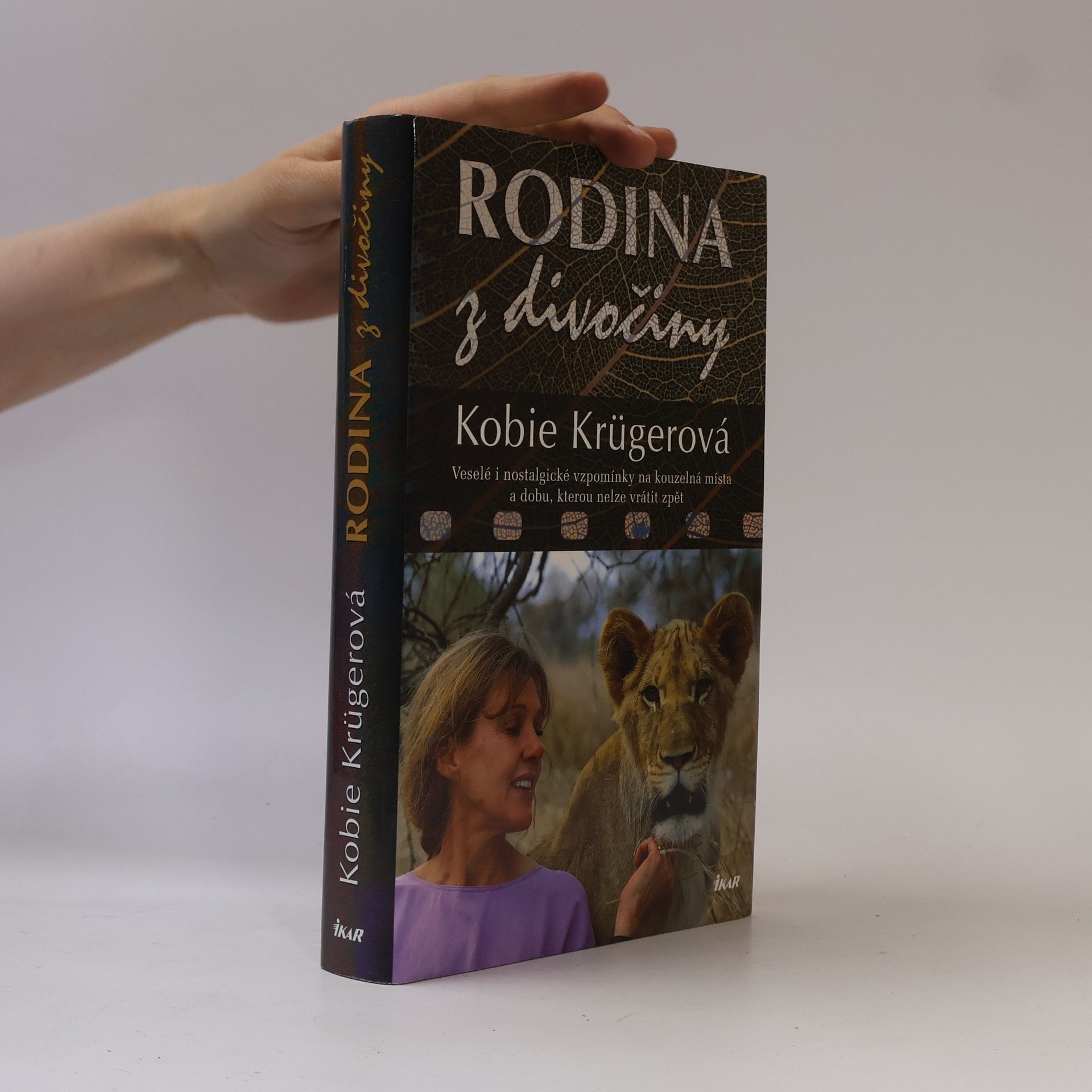 Kobie Krüger Rodina z divočiny