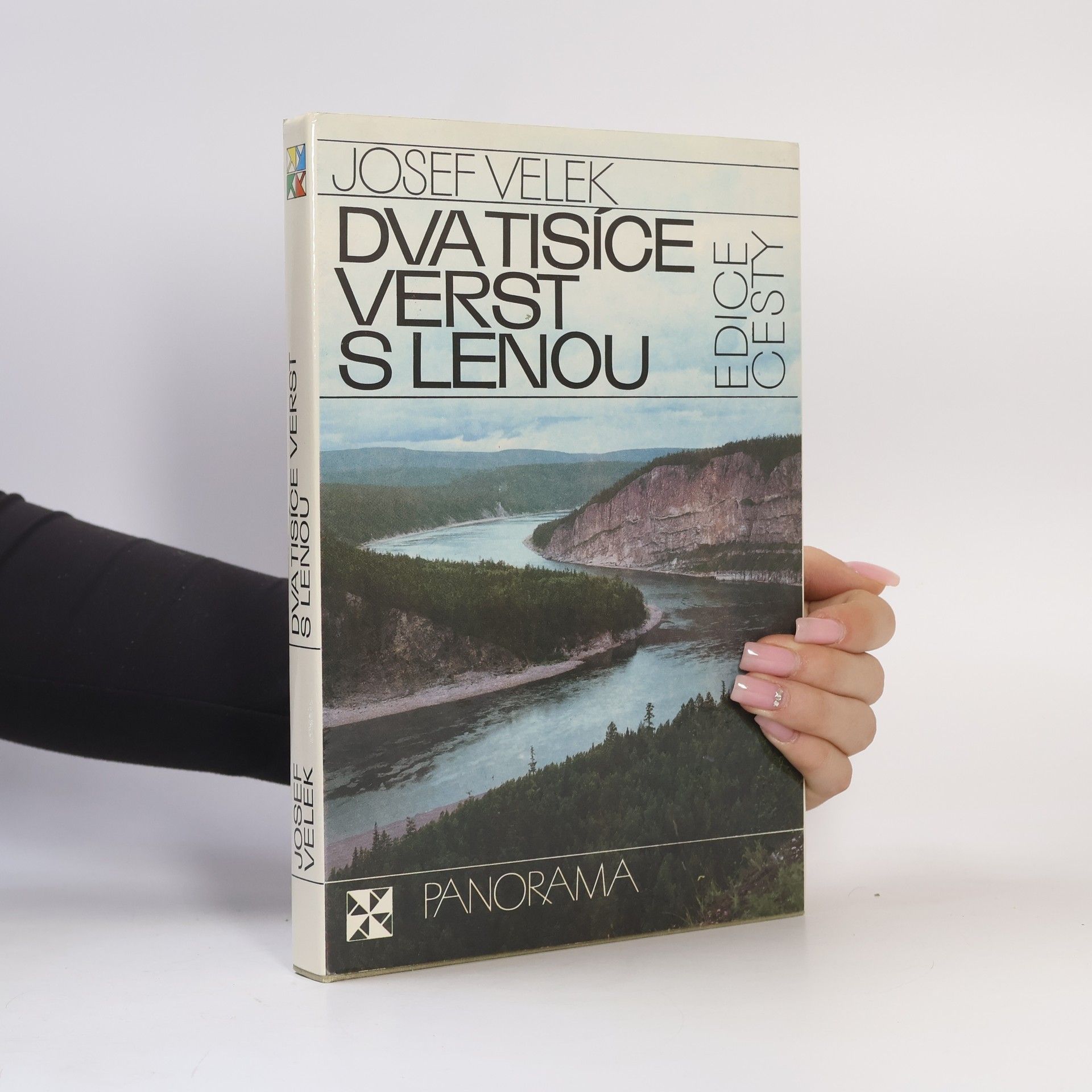 Josef Velek Dva tisíce verst s Lenou