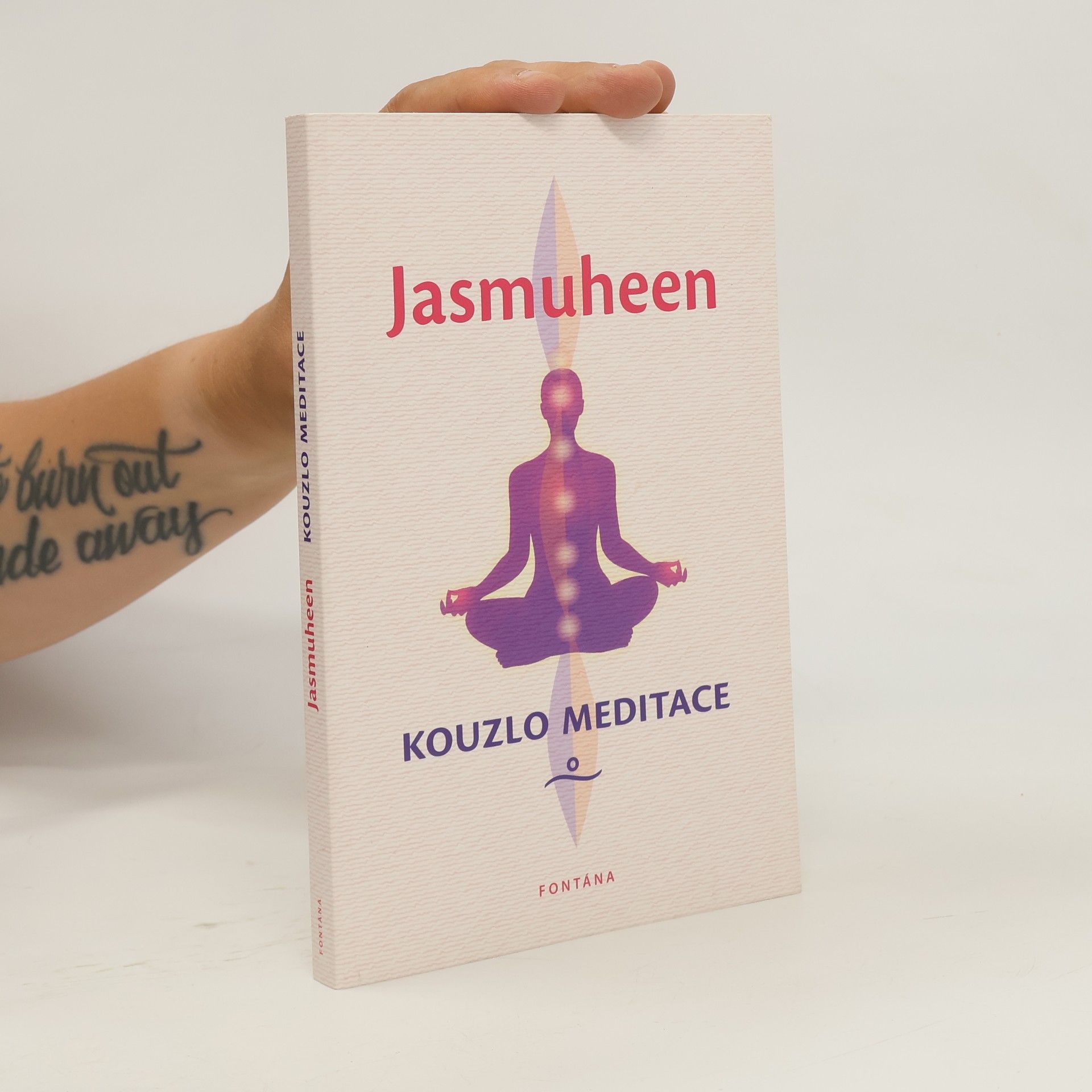 Jasmuheen Kouzlo meditace : kniha plná praktických meditací