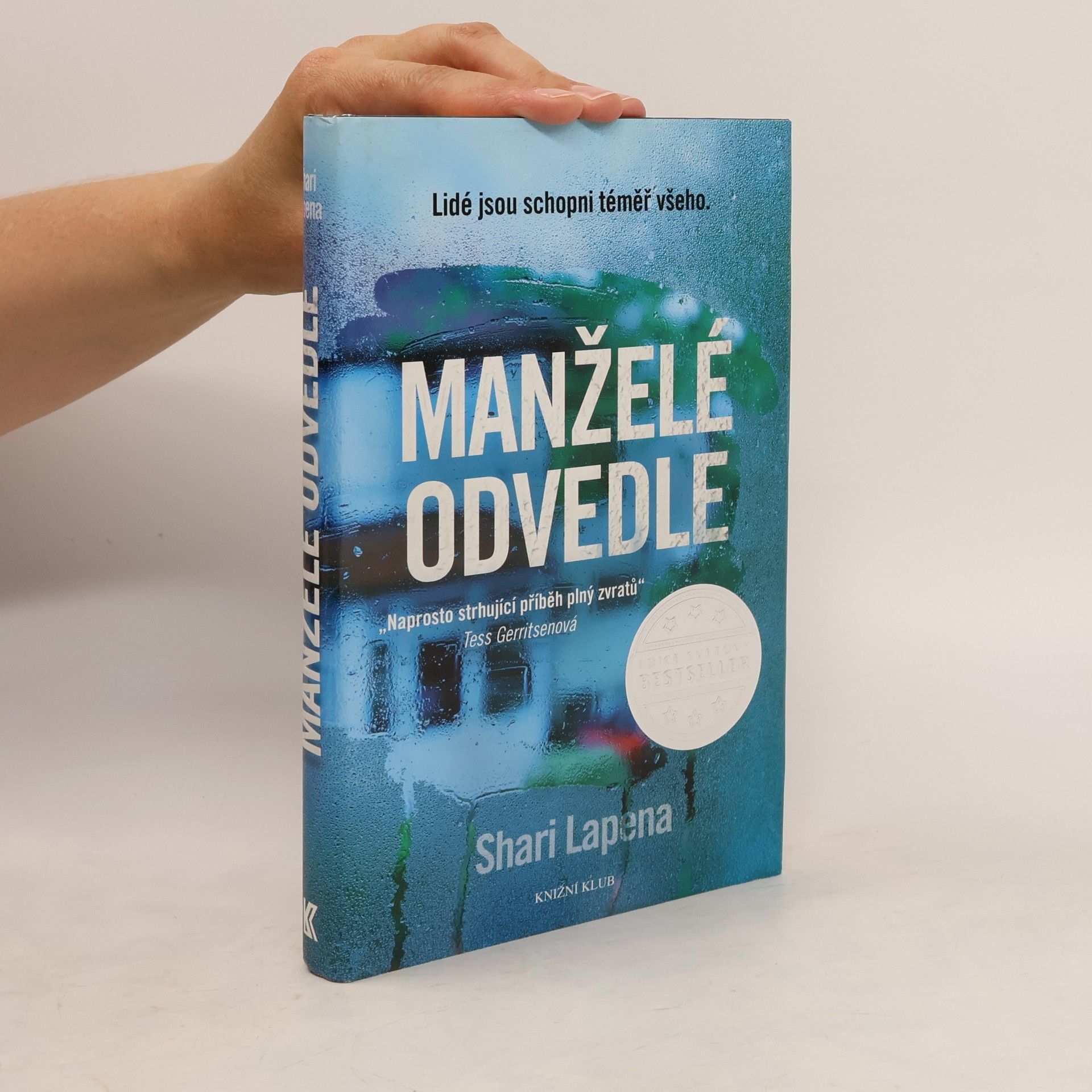 Shari Lapena Manželé odvedle