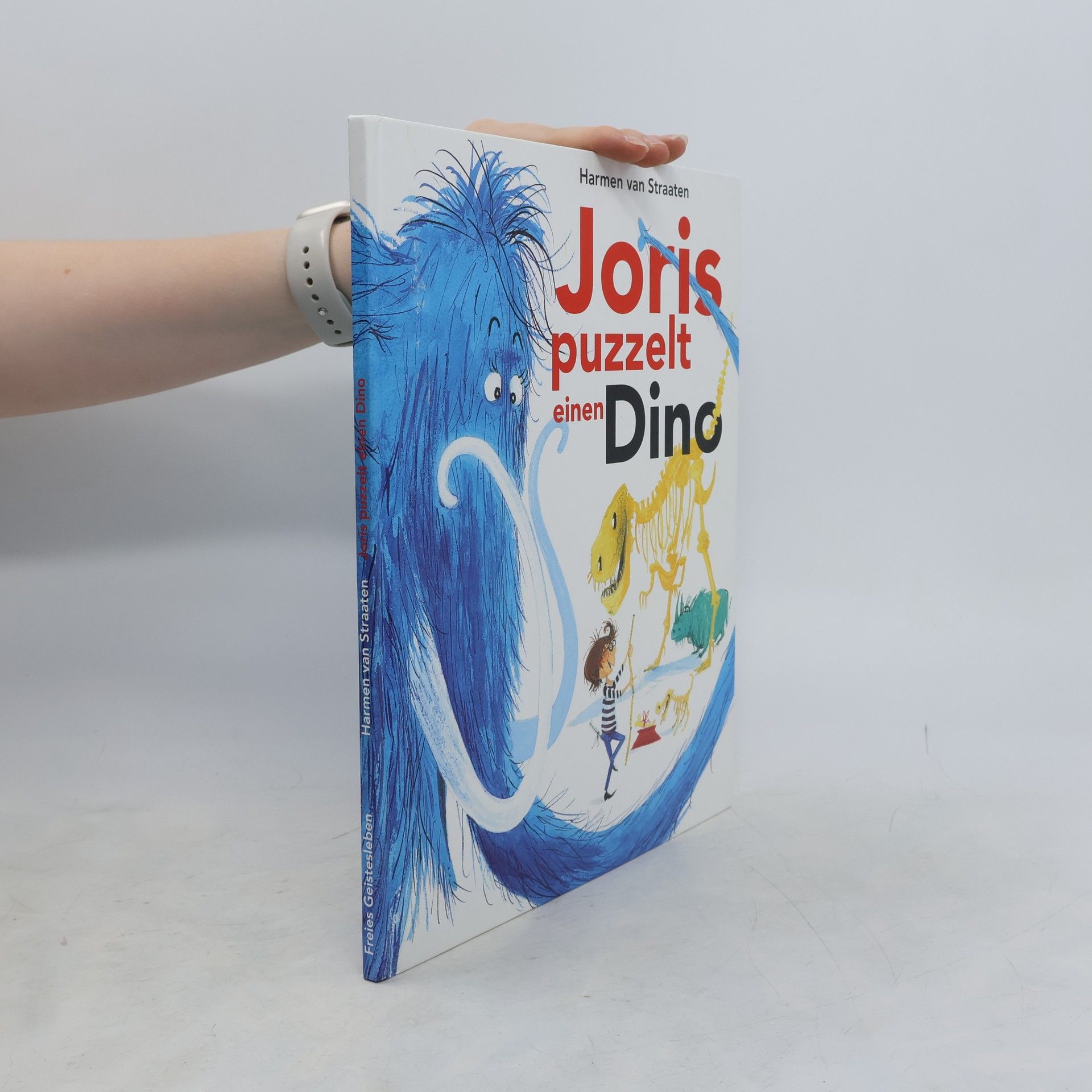 Joris puzzelt einen Dino