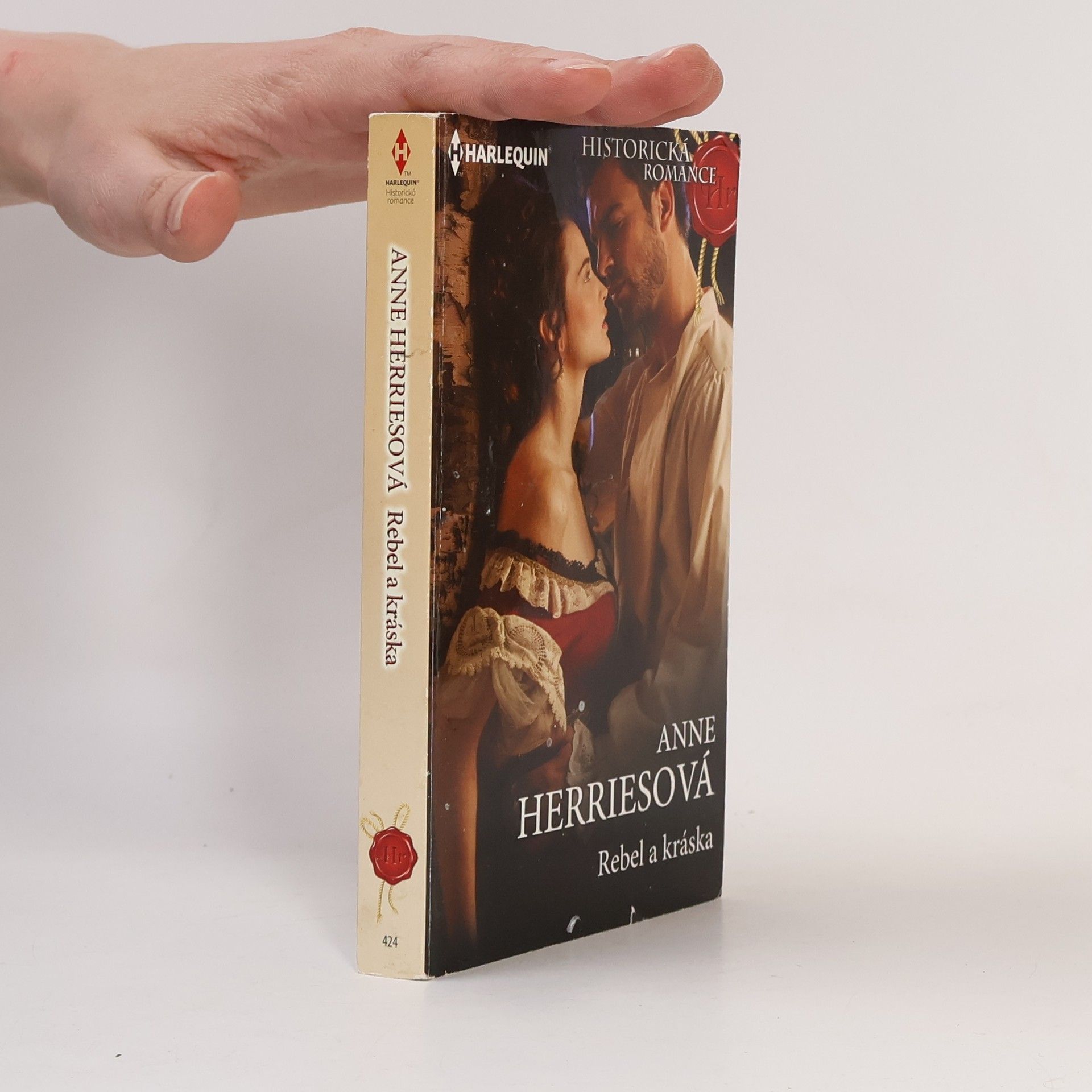 Anne Herries Rebel a kráska