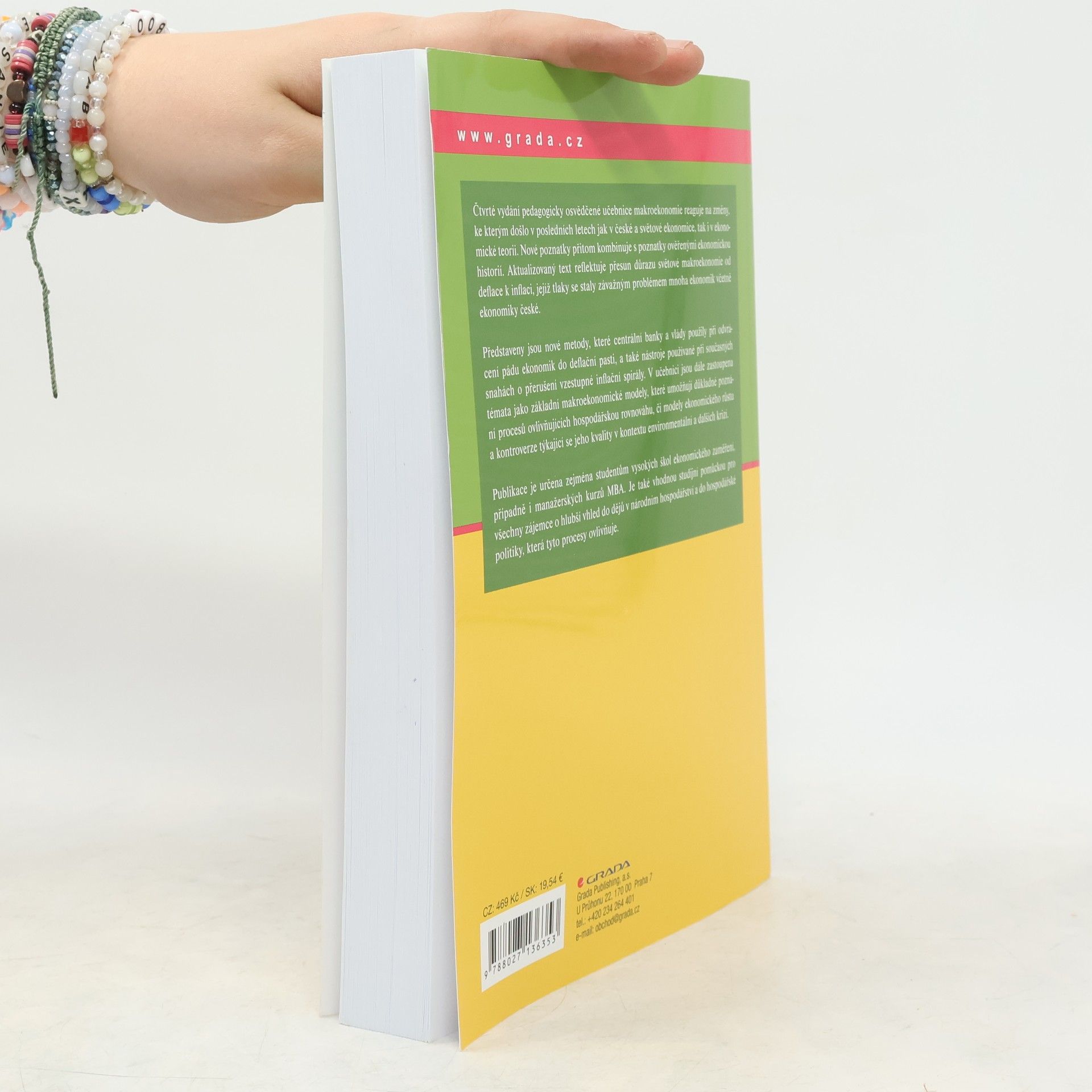 Autorenkollektiv Makroekonomie (4., aktualizované a rozšířené vydání)