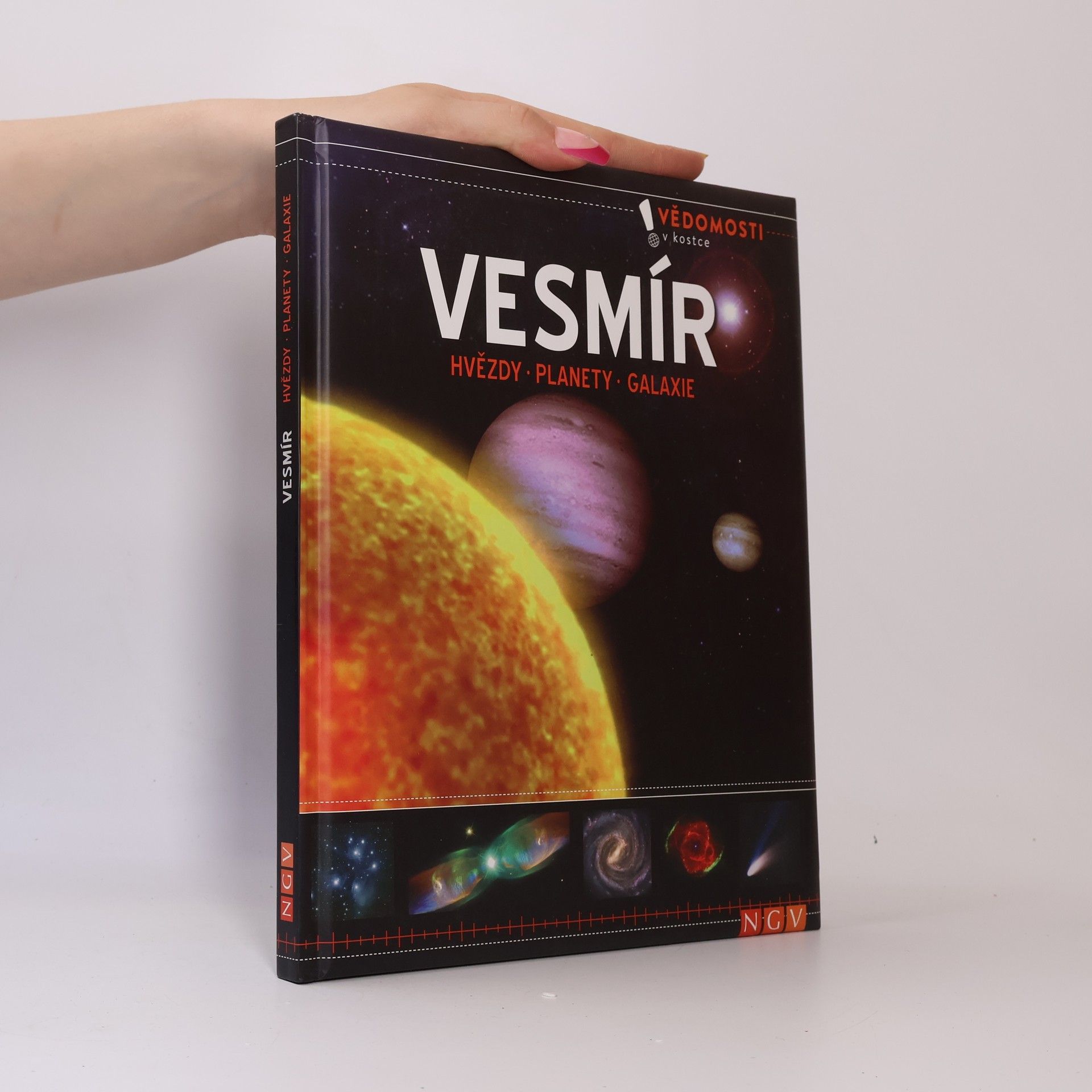 Autores varios Vesmír. Hvězdy, planety, galaxie